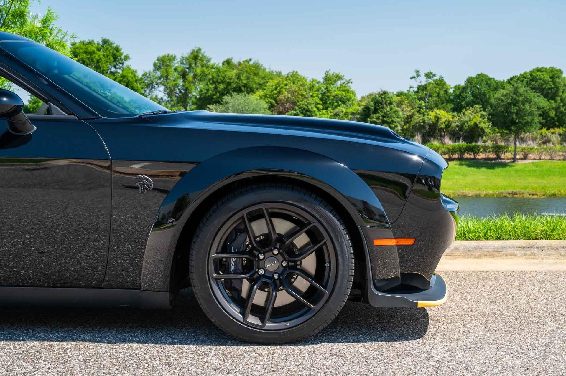 2023 Dodge Challenger 39