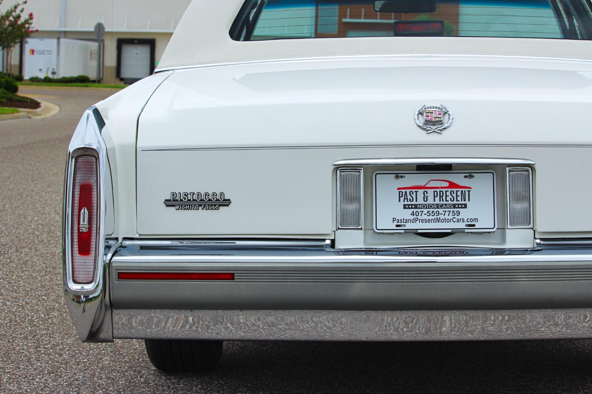 1990 Cadillac Brougham 25