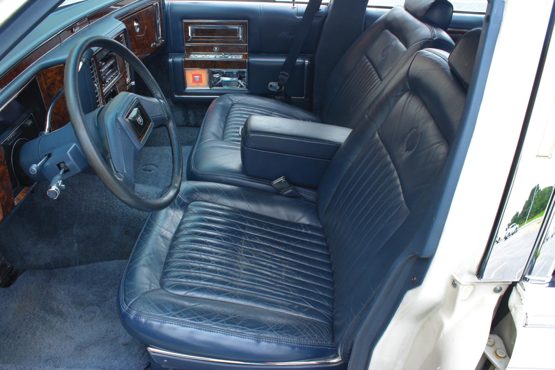 1990 Cadillac Brougham 9