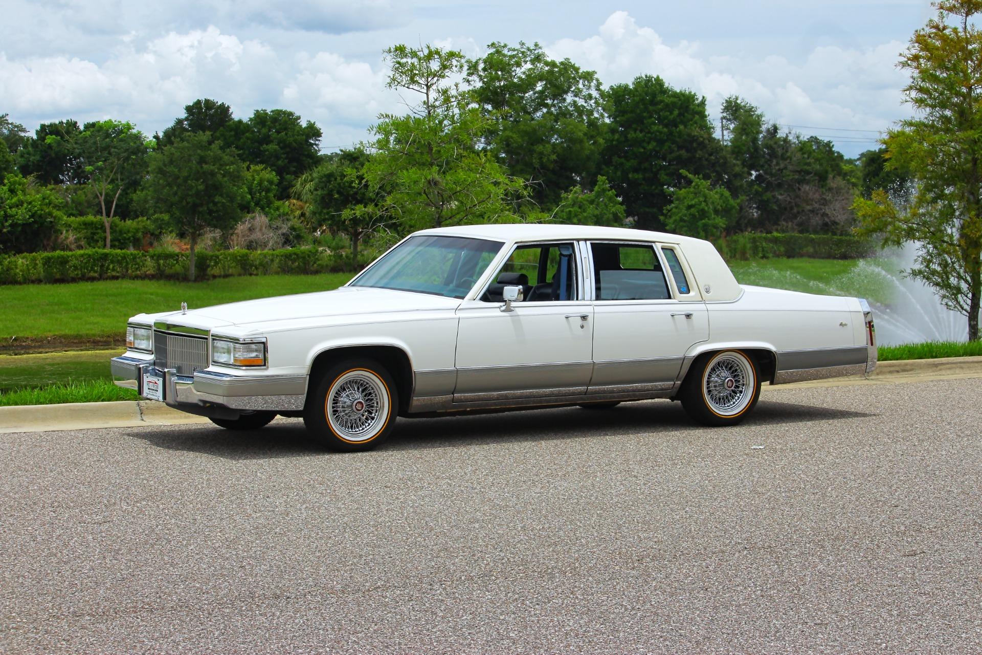 1990 Cadillac Brougham 19