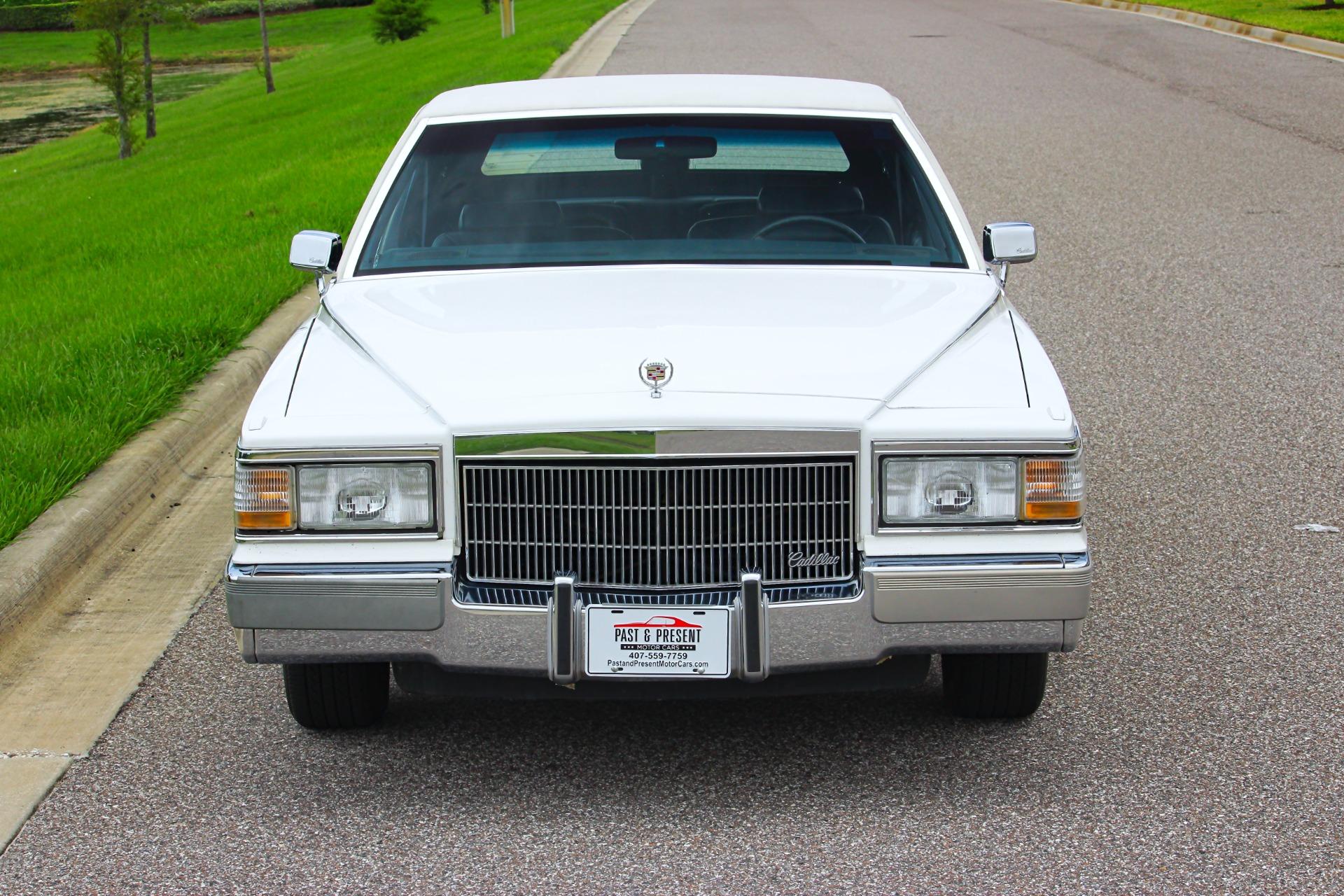 1990 Cadillac Brougham 35