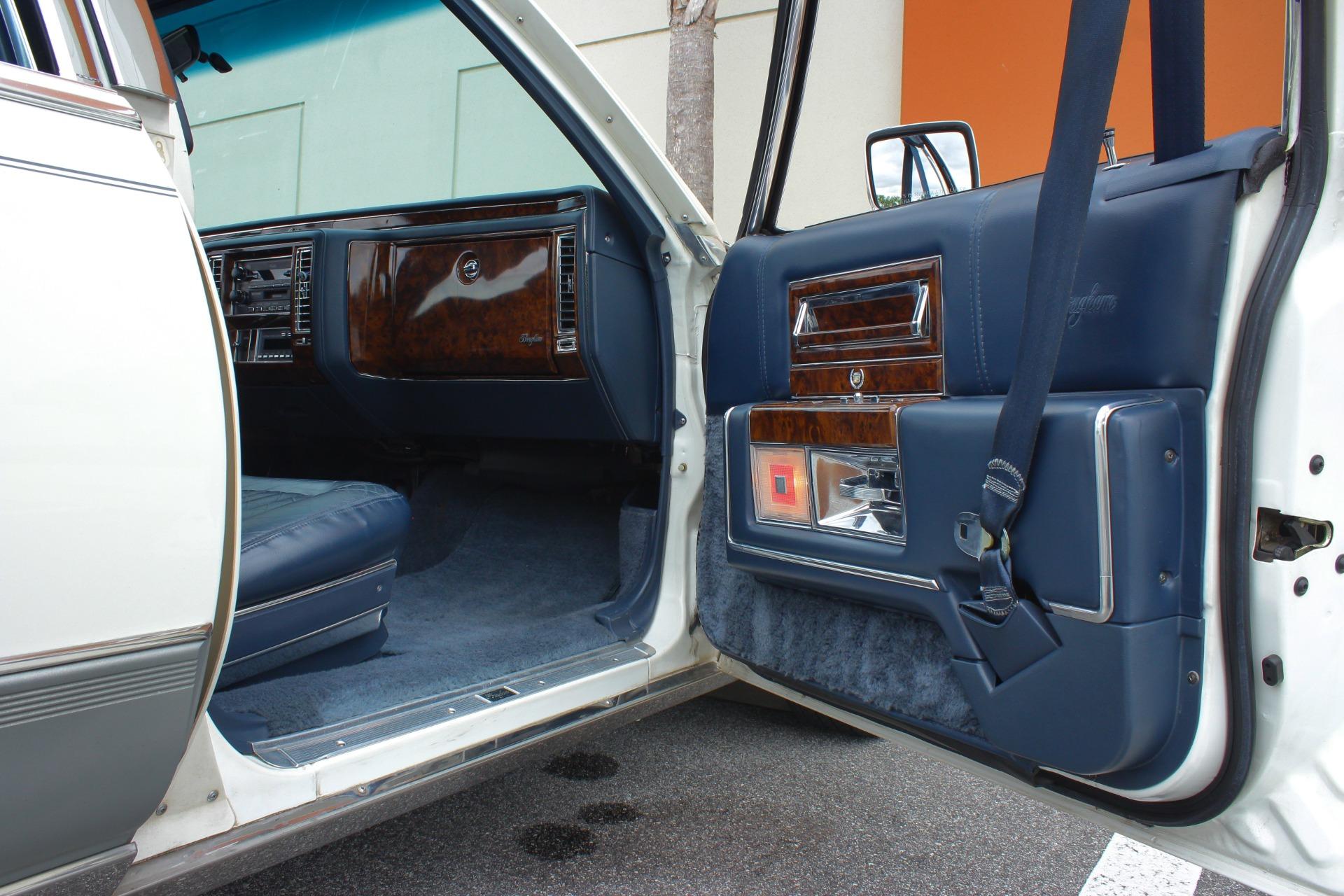 1990 Cadillac Brougham 68