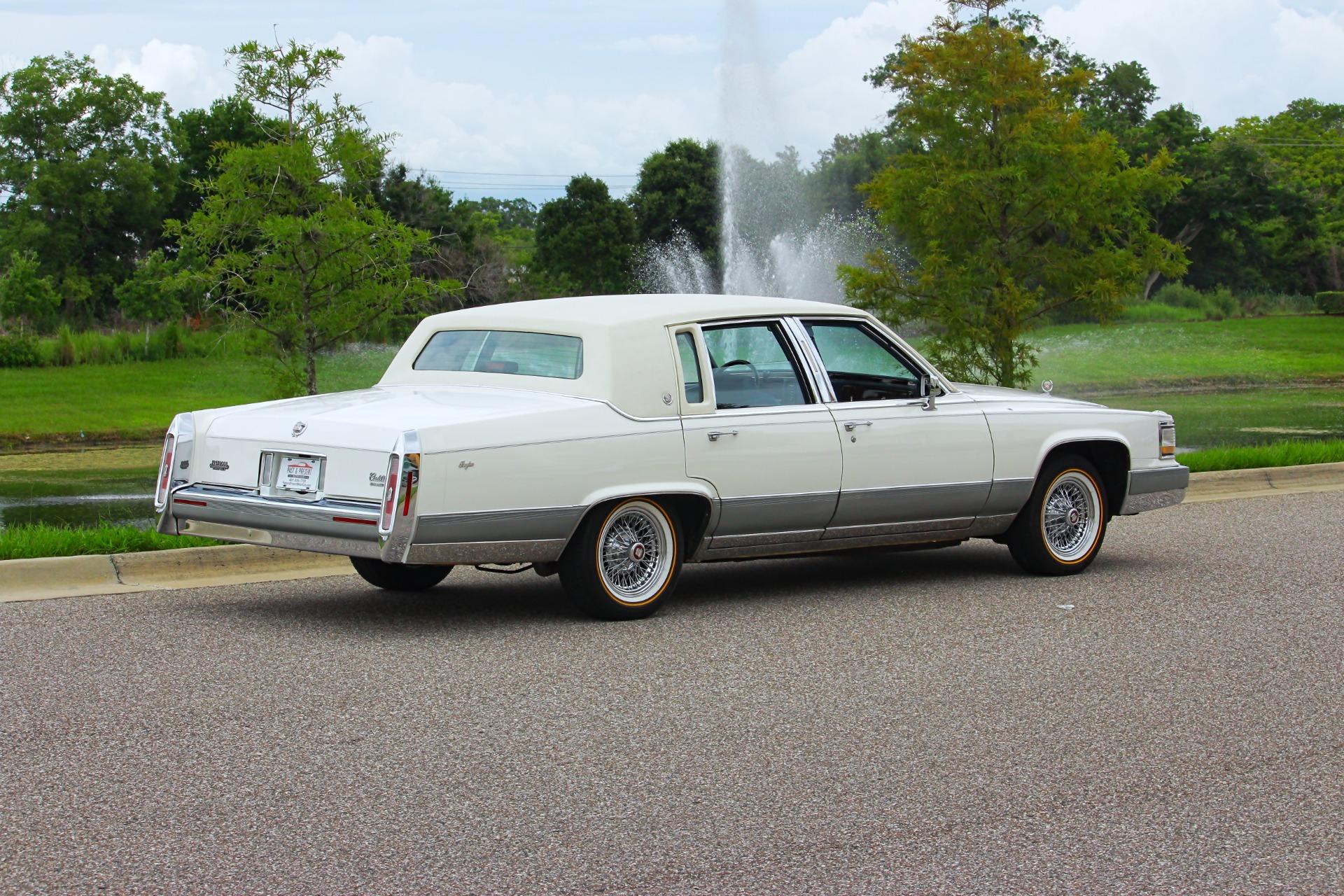 1990 Cadillac Brougham 38