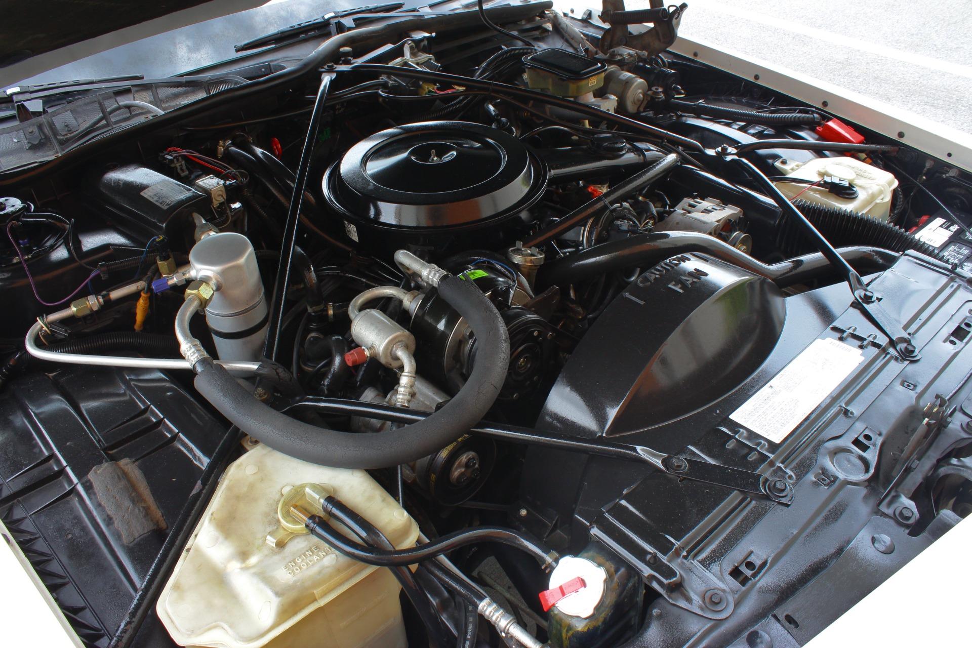 1990 Cadillac Brougham 14