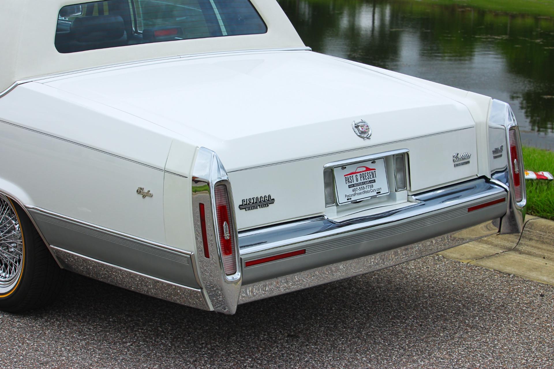 1990 Cadillac Brougham 26