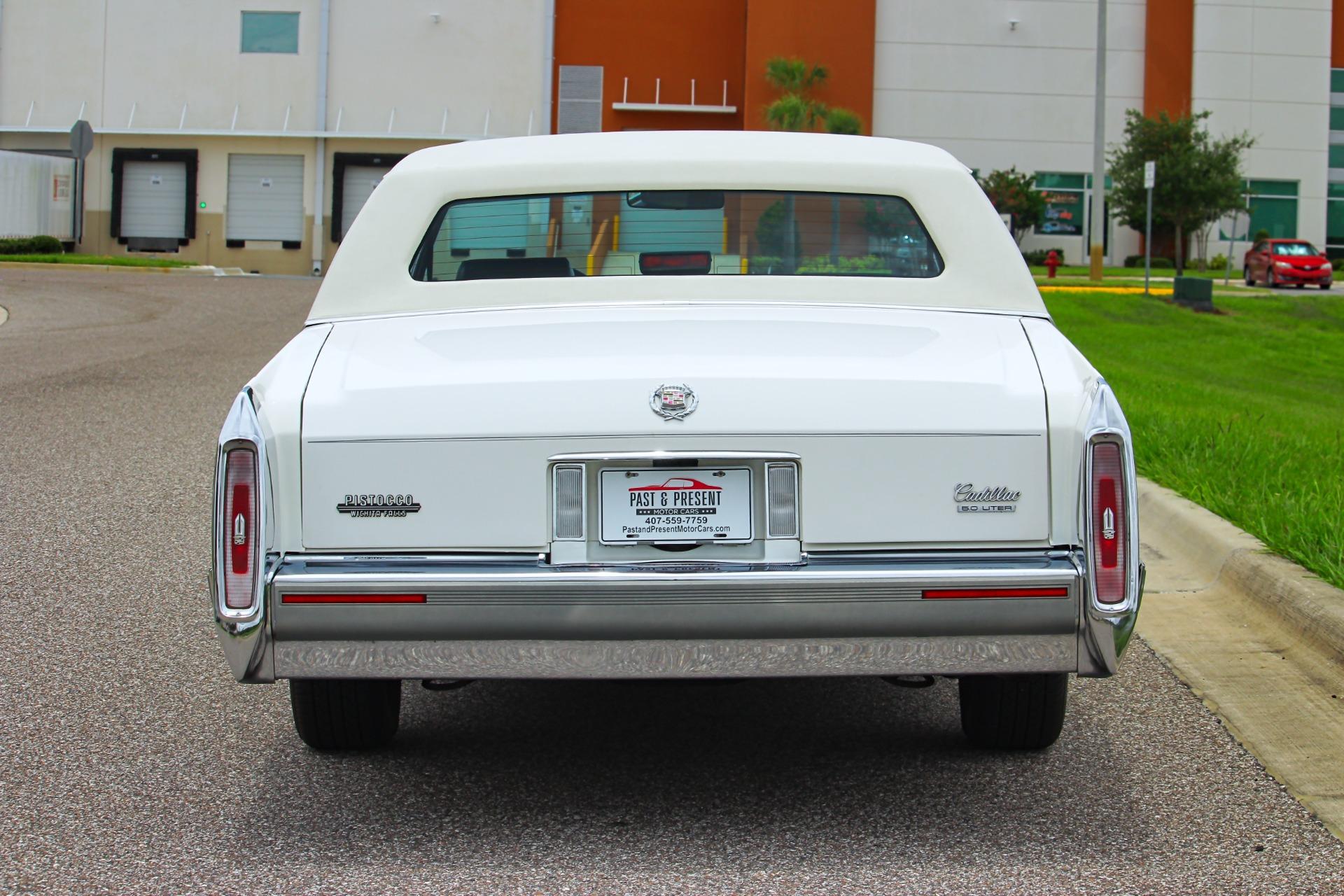 1990 Cadillac Brougham 22