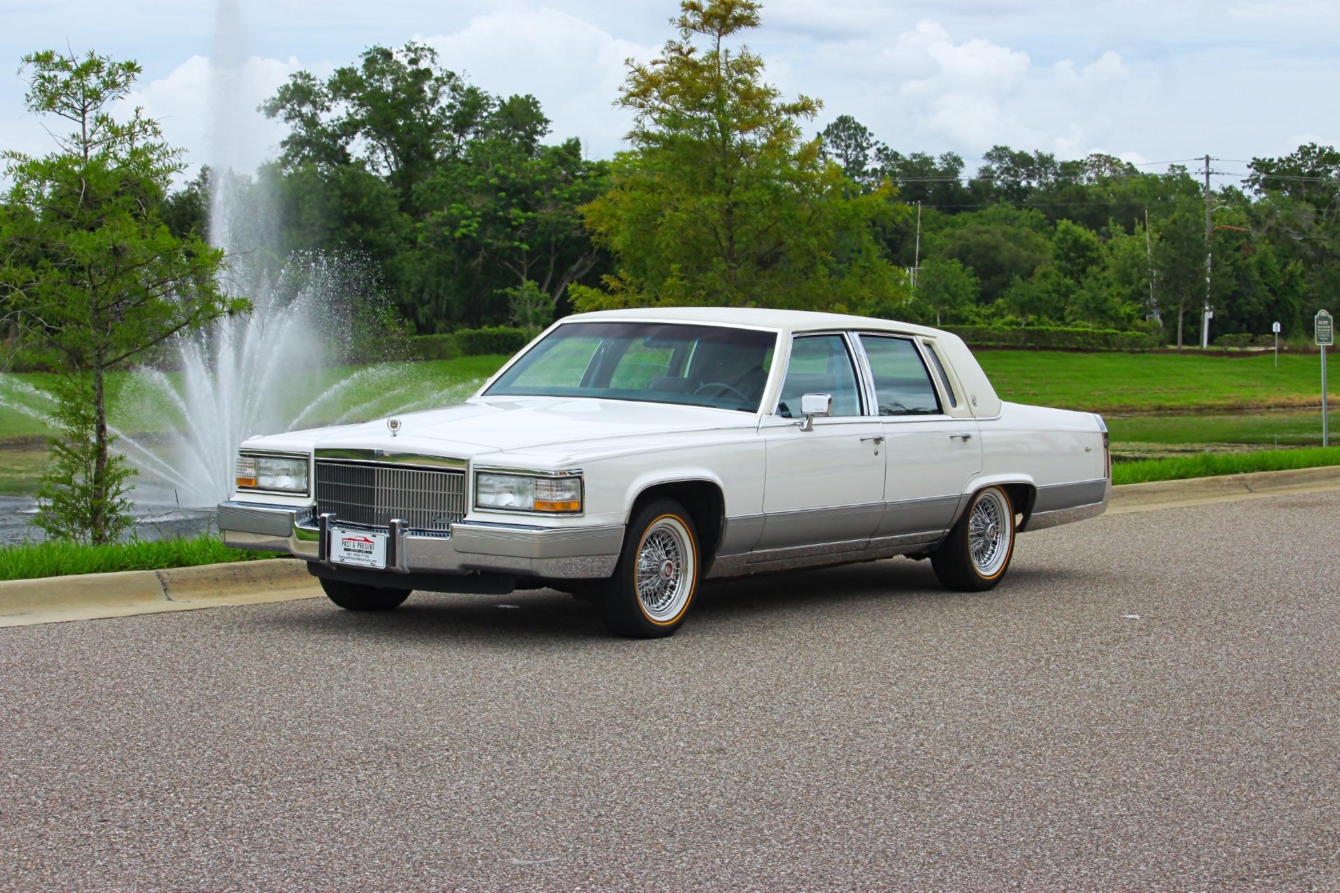 1990 Cadillac Brougham 37