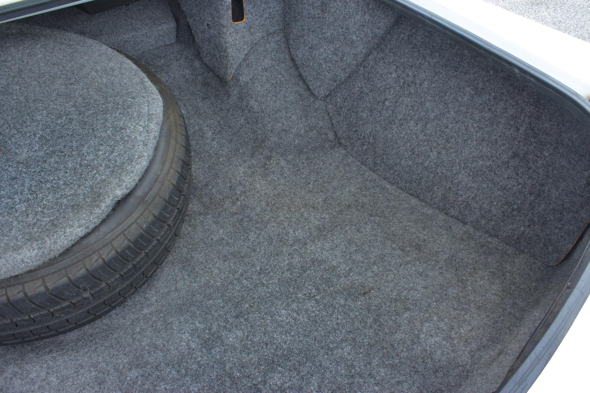 1990 Cadillac Brougham 64
