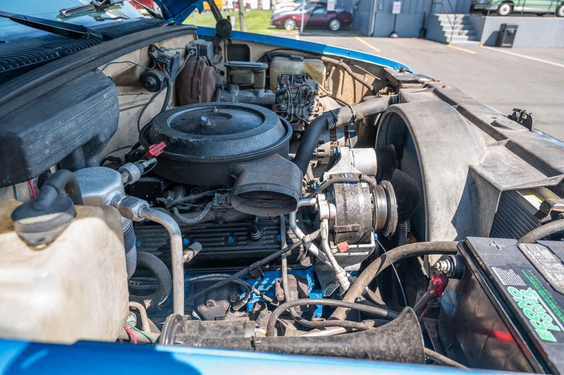 1992 GMC Yukon SL 16