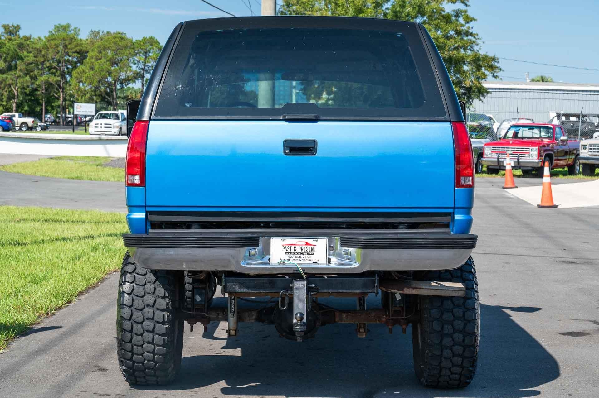 1992 GMC Yukon SL 41