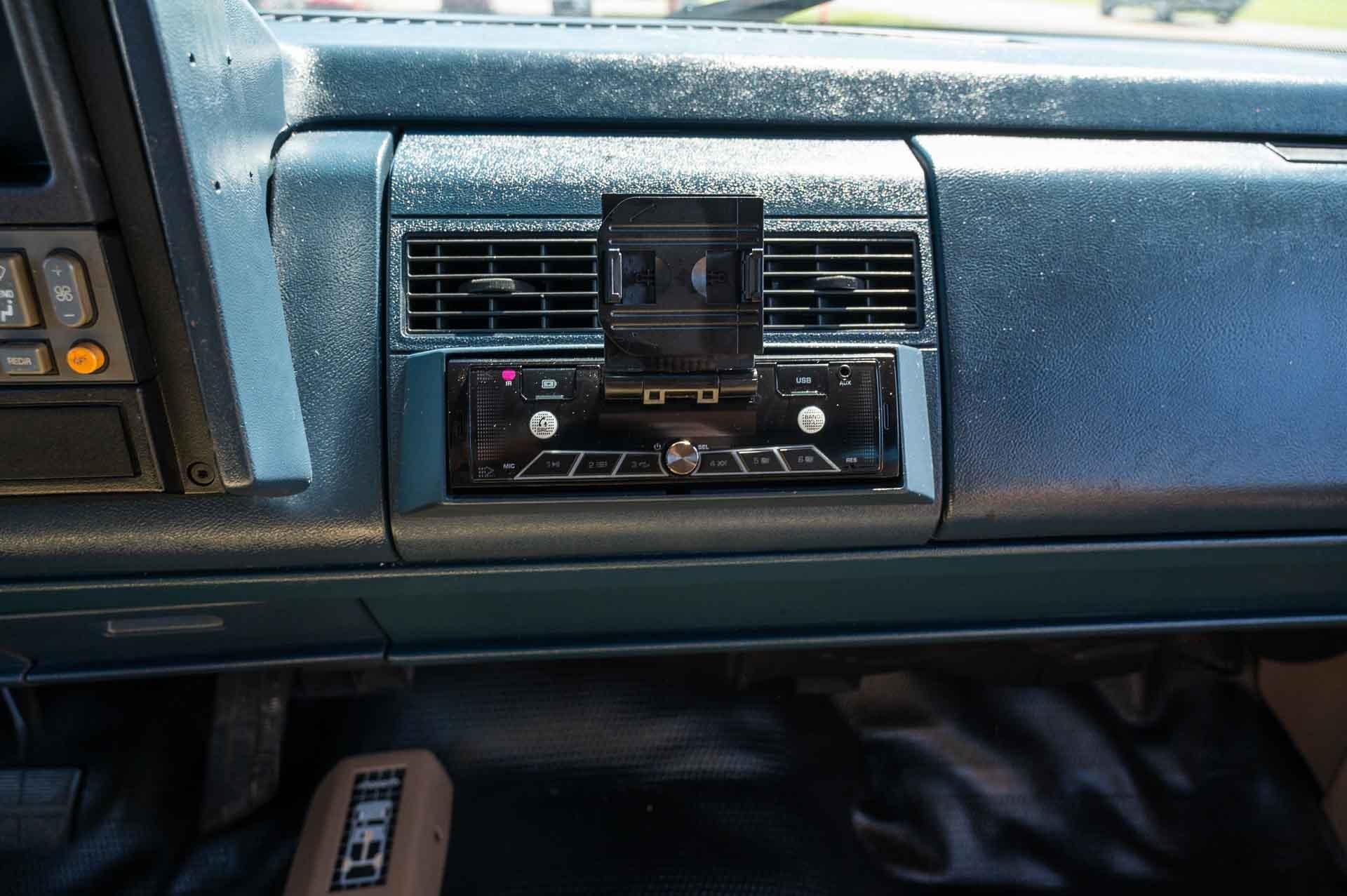 1992 GMC Yukon SL 59