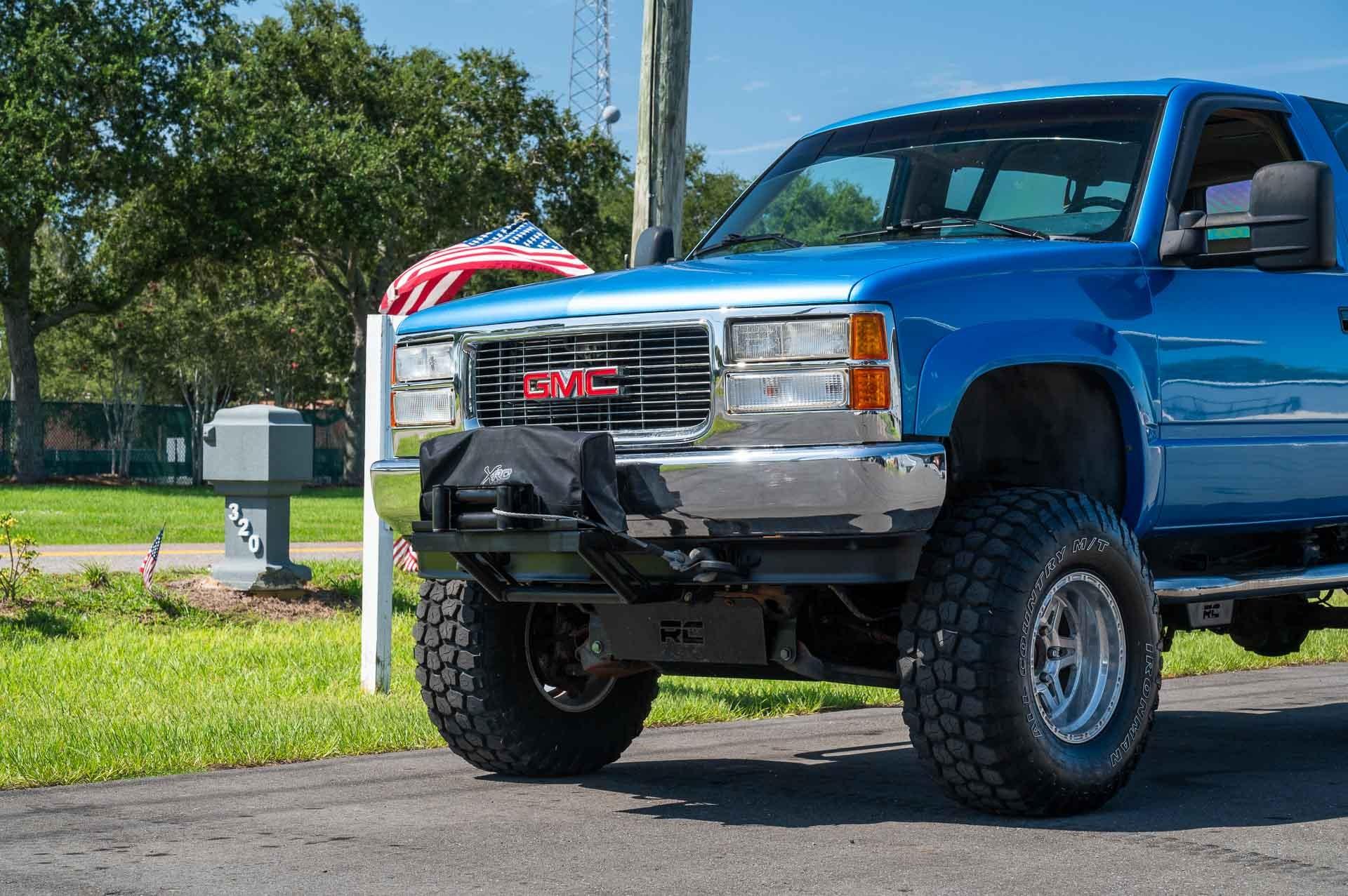 1992 GMC Yukon SL 25