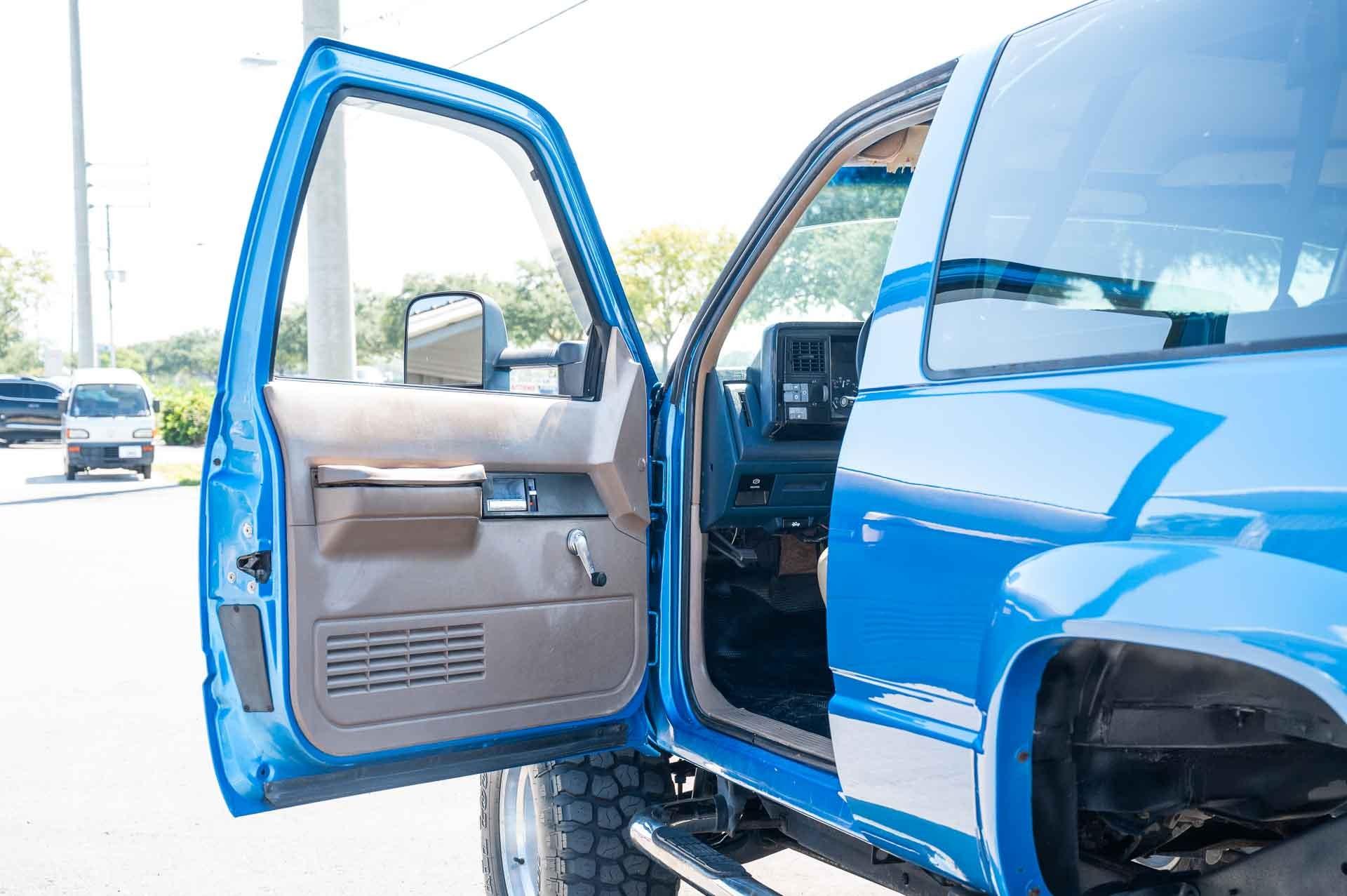 1992 GMC Yukon SL 44