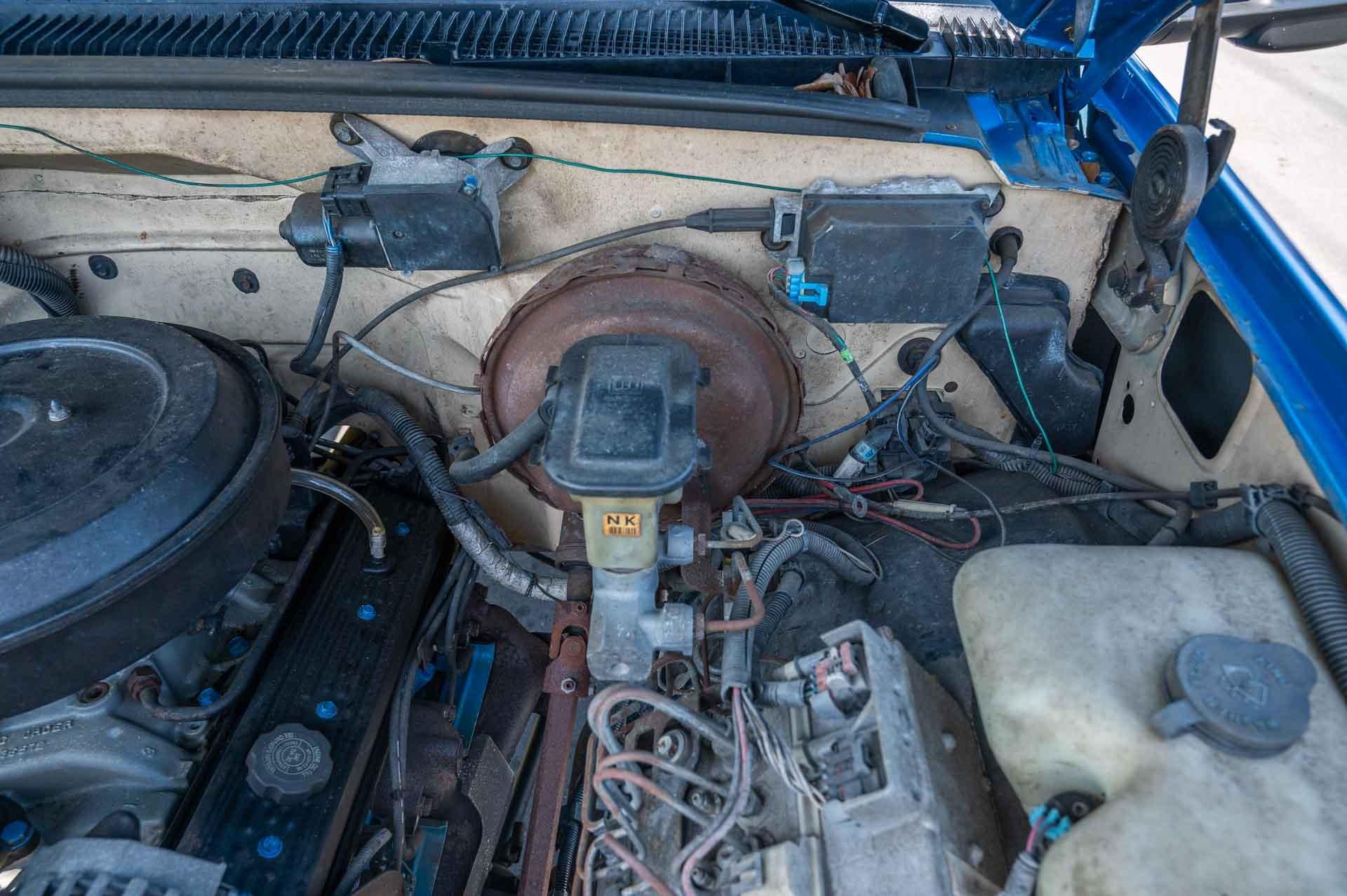 1992 GMC Yukon SL 69