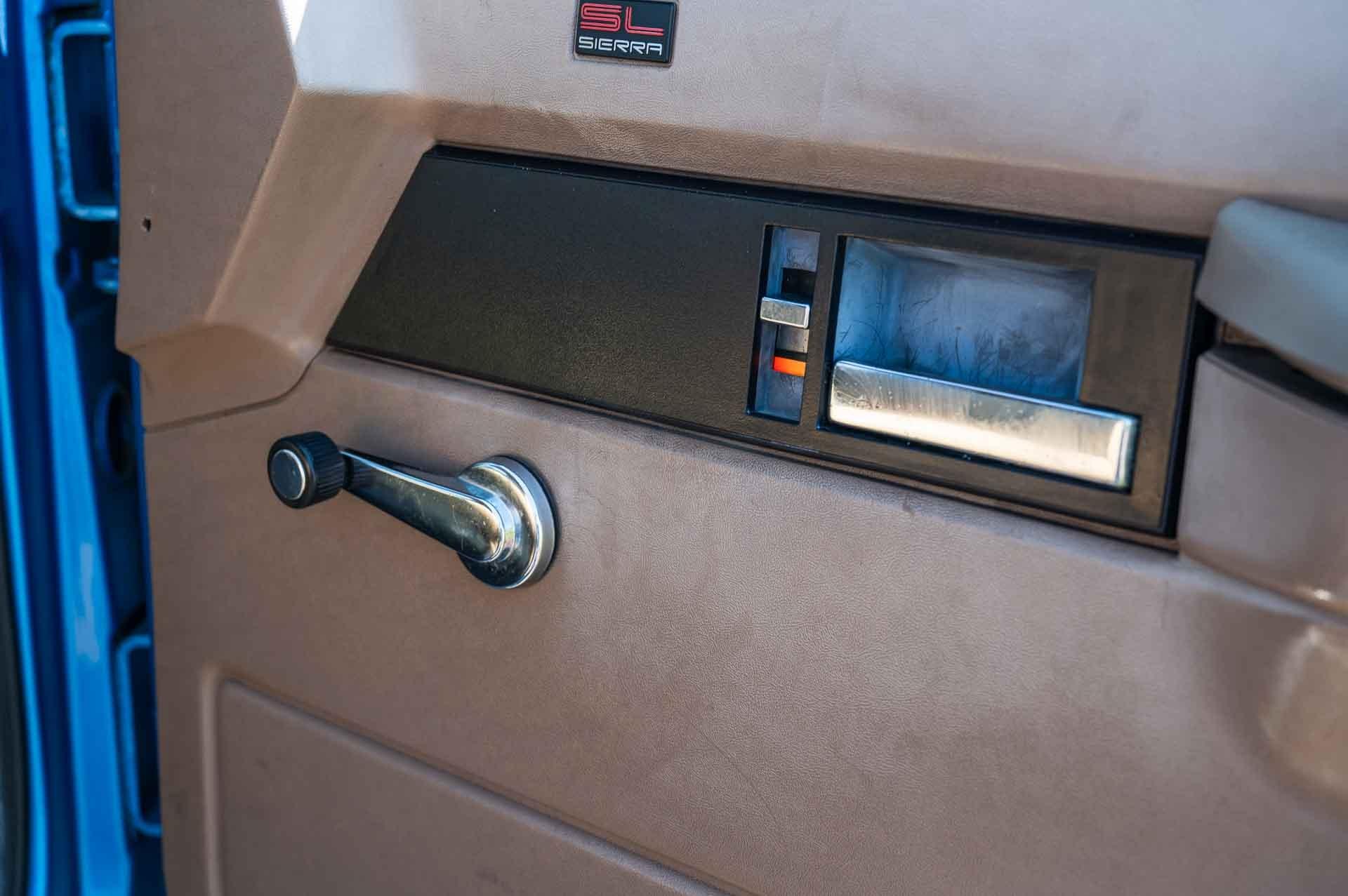 1992 GMC Yukon SL 51