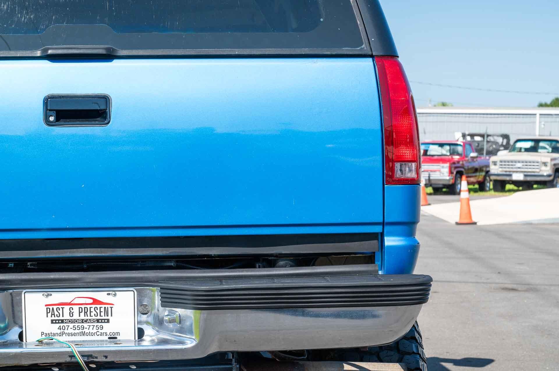 1992 GMC Yukon SL 43