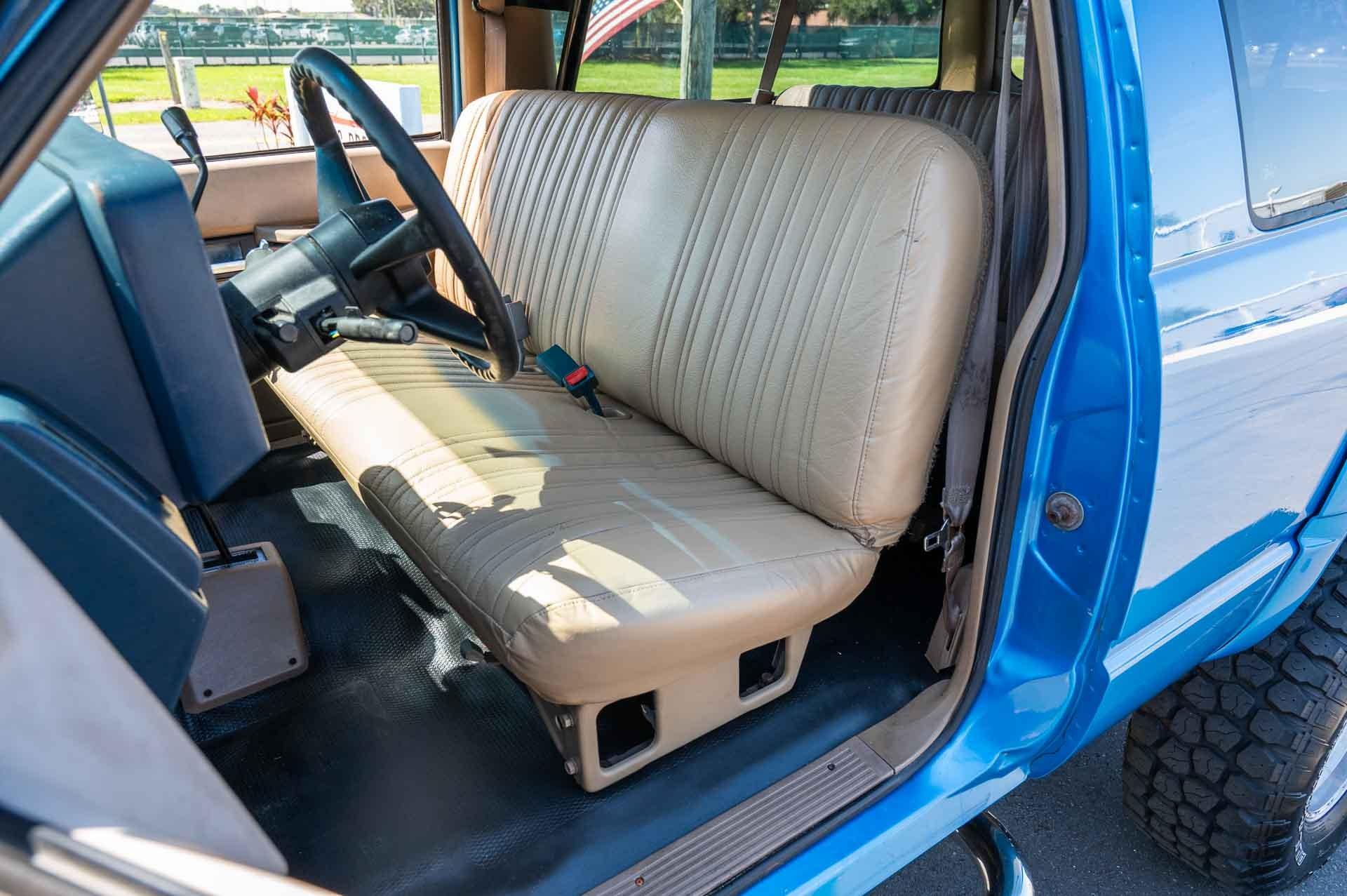 1992 GMC Yukon SL 47