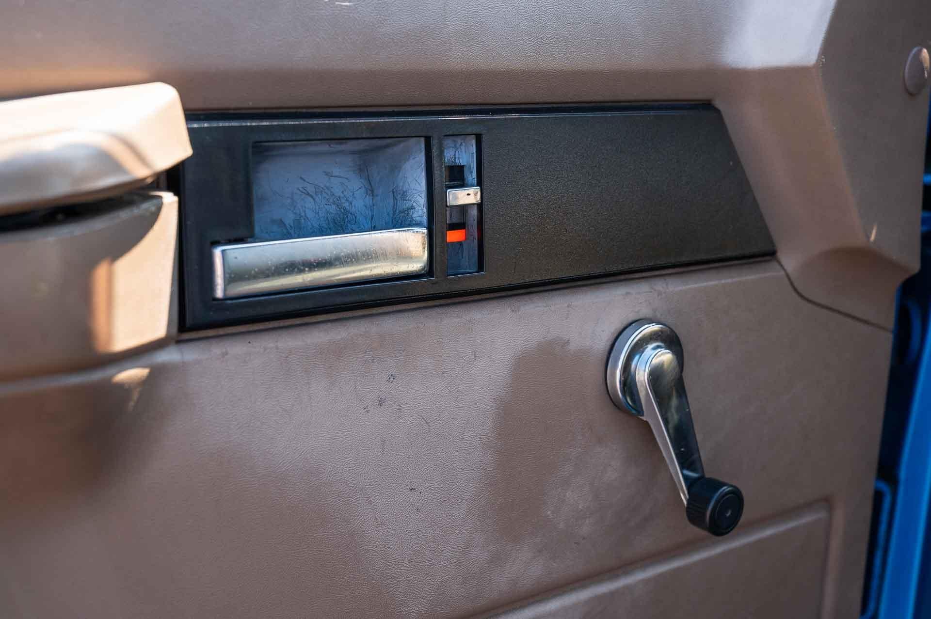 1992 GMC Yukon SL 46