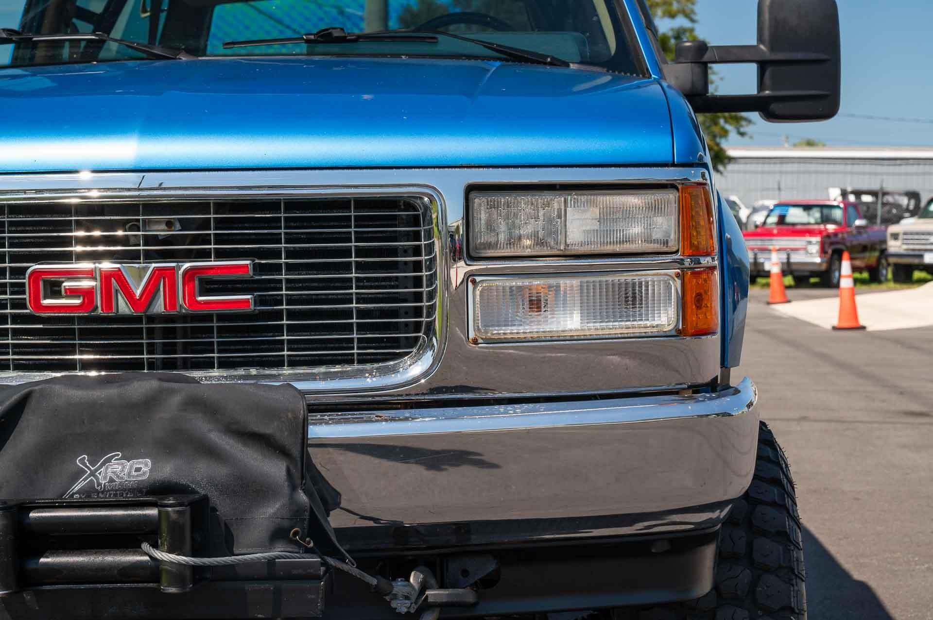 1992 GMC Yukon SL 29