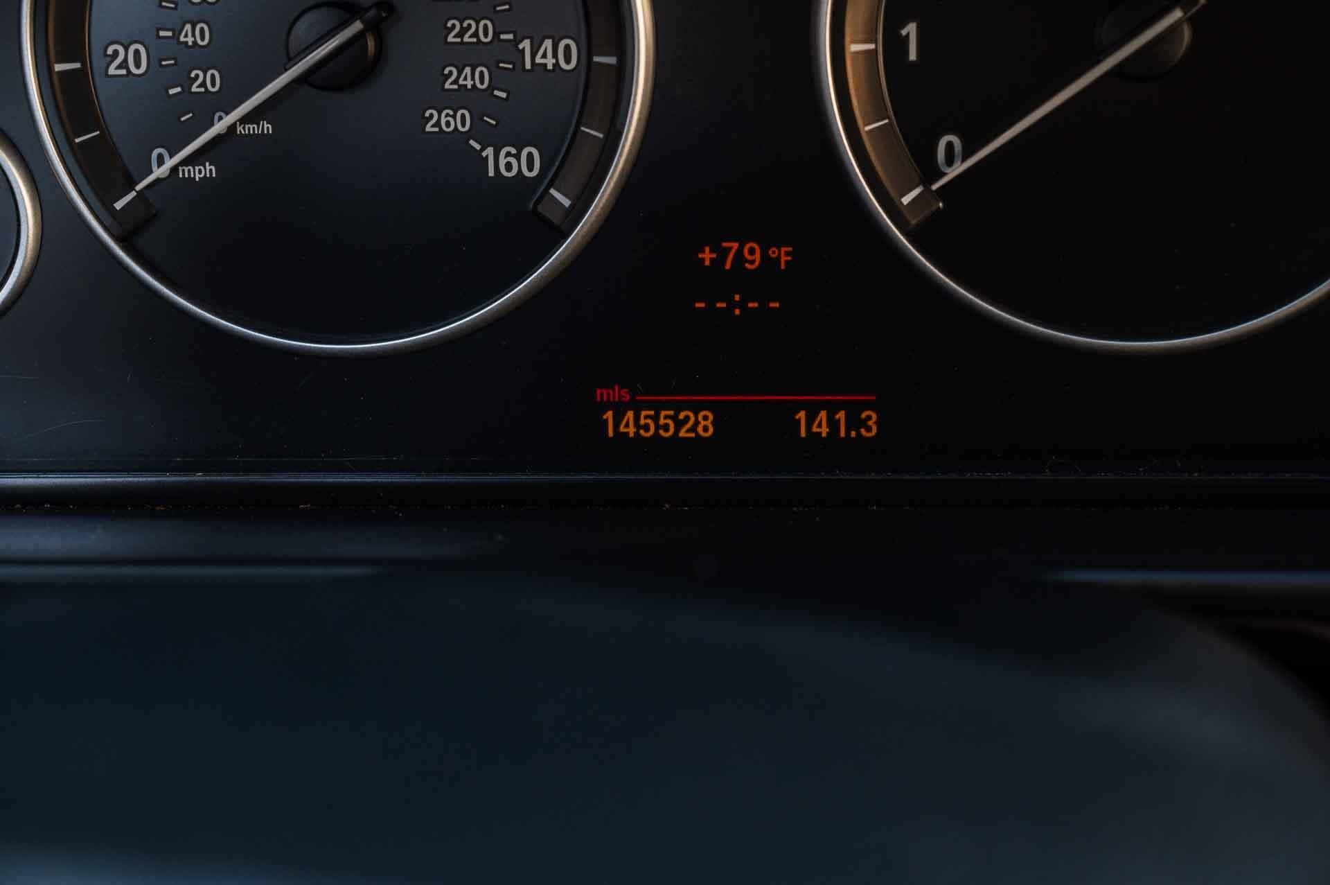 2011 BMW 528i 31