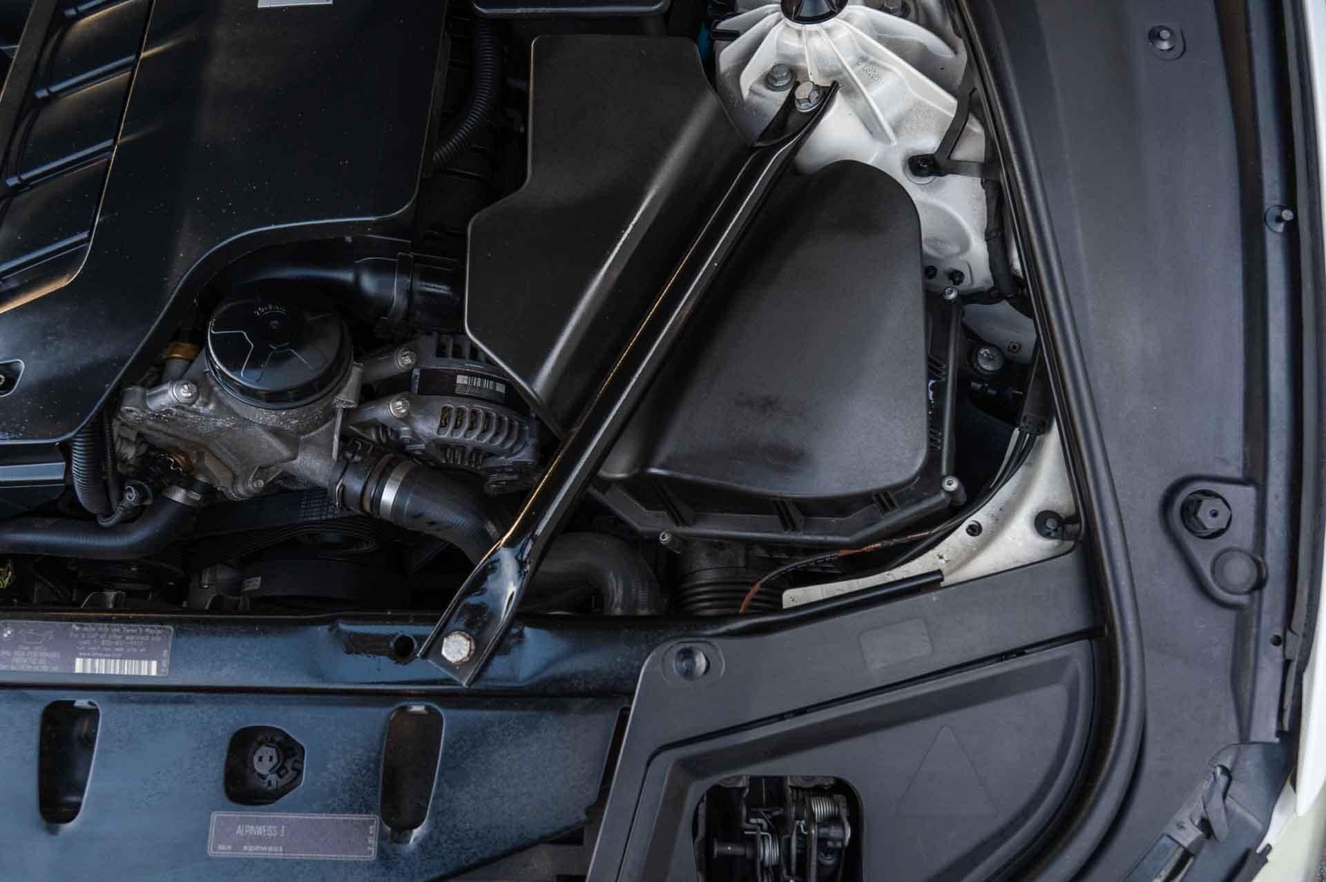 2011 BMW 528i 43