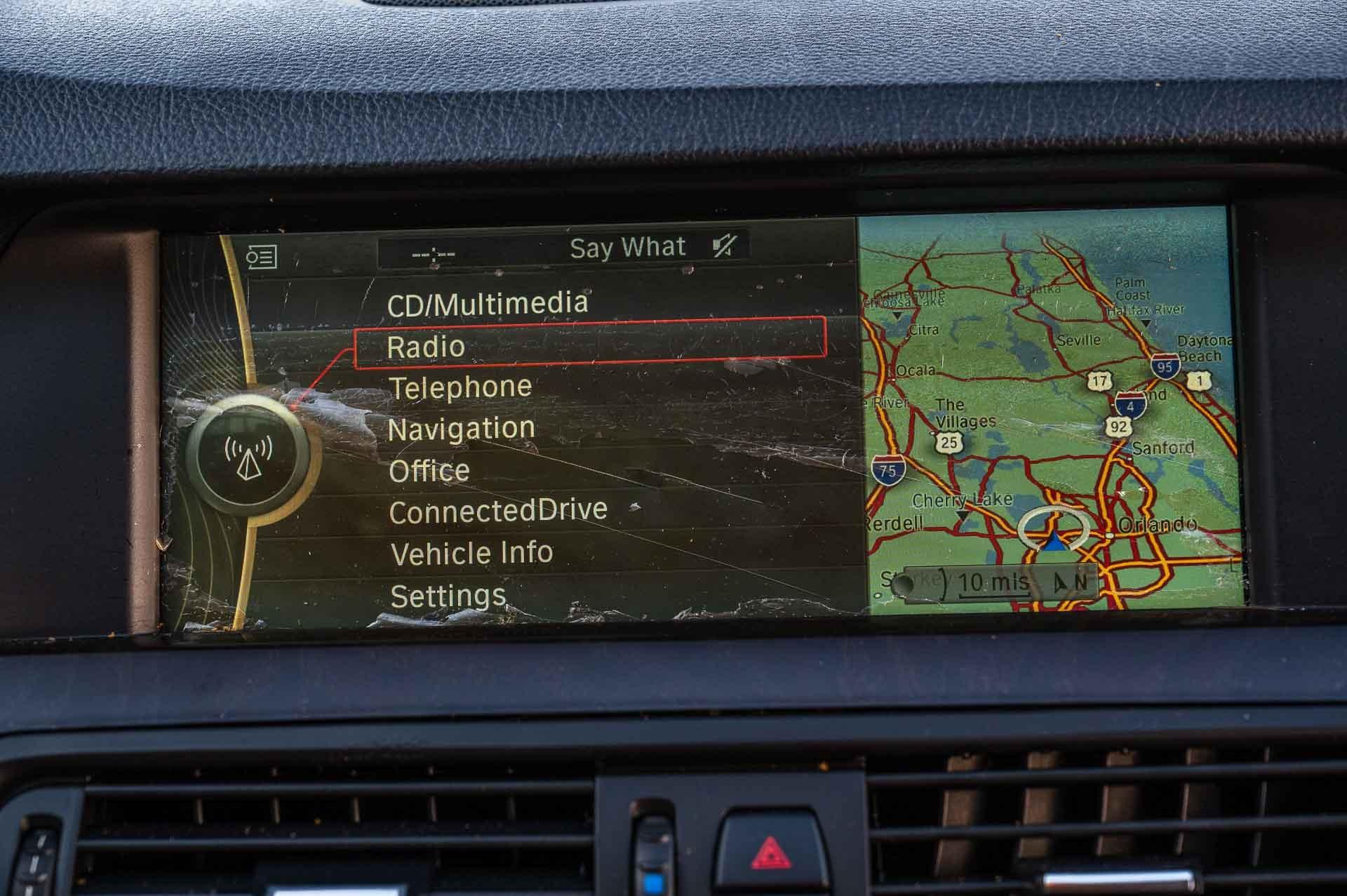 2011 BMW 528i 32