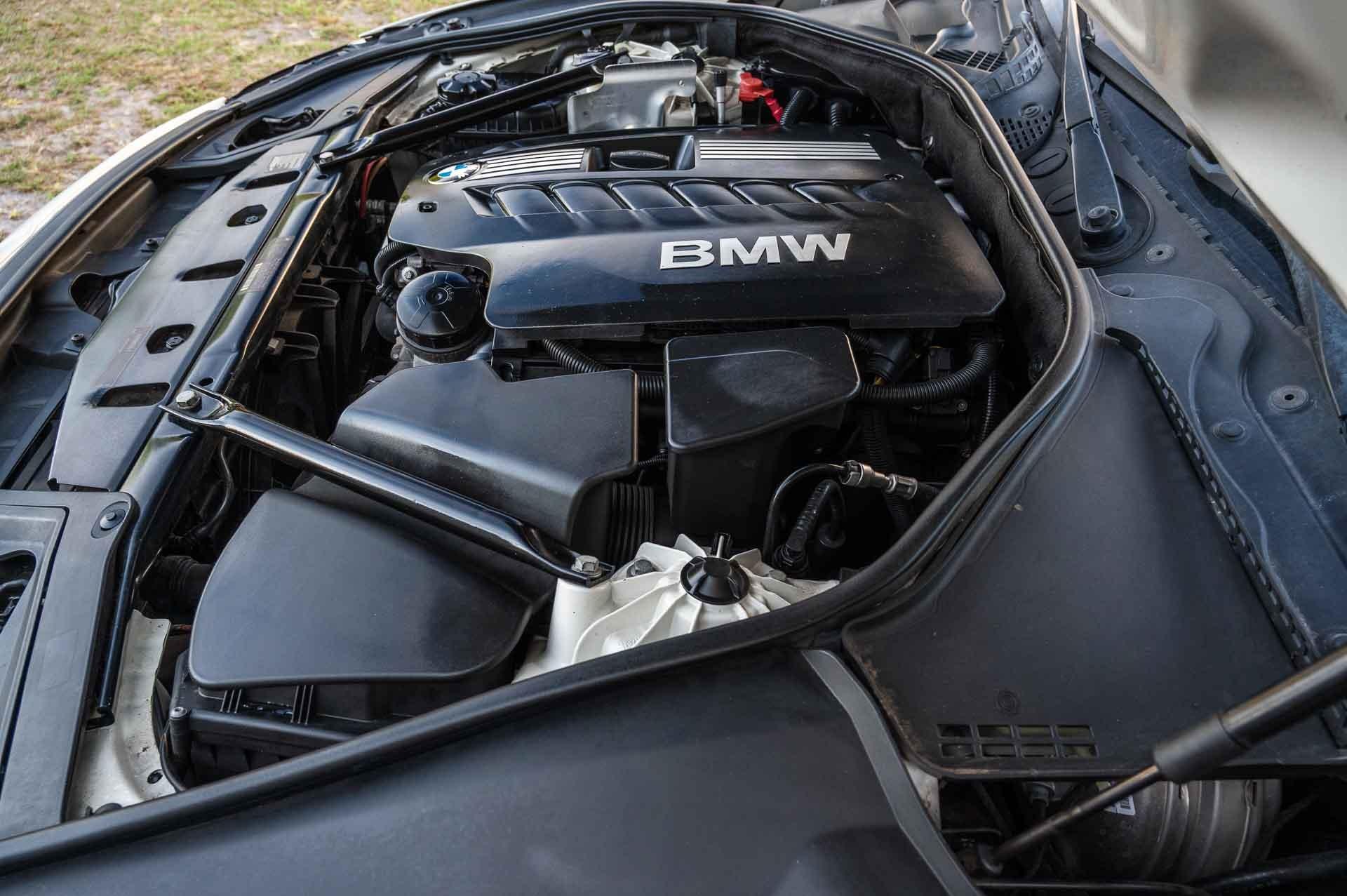 2011 BMW 528i 39