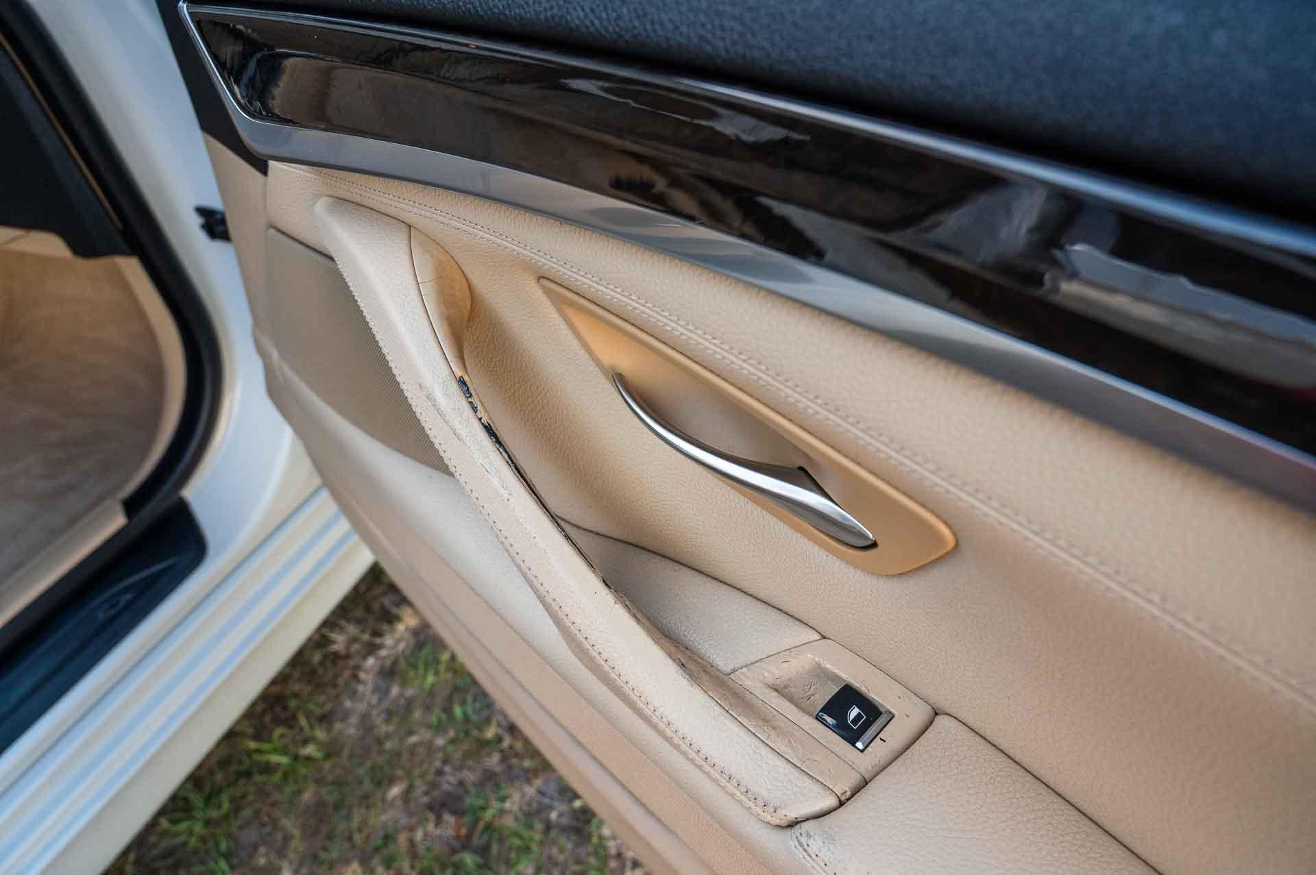 2011 BMW 528i 24