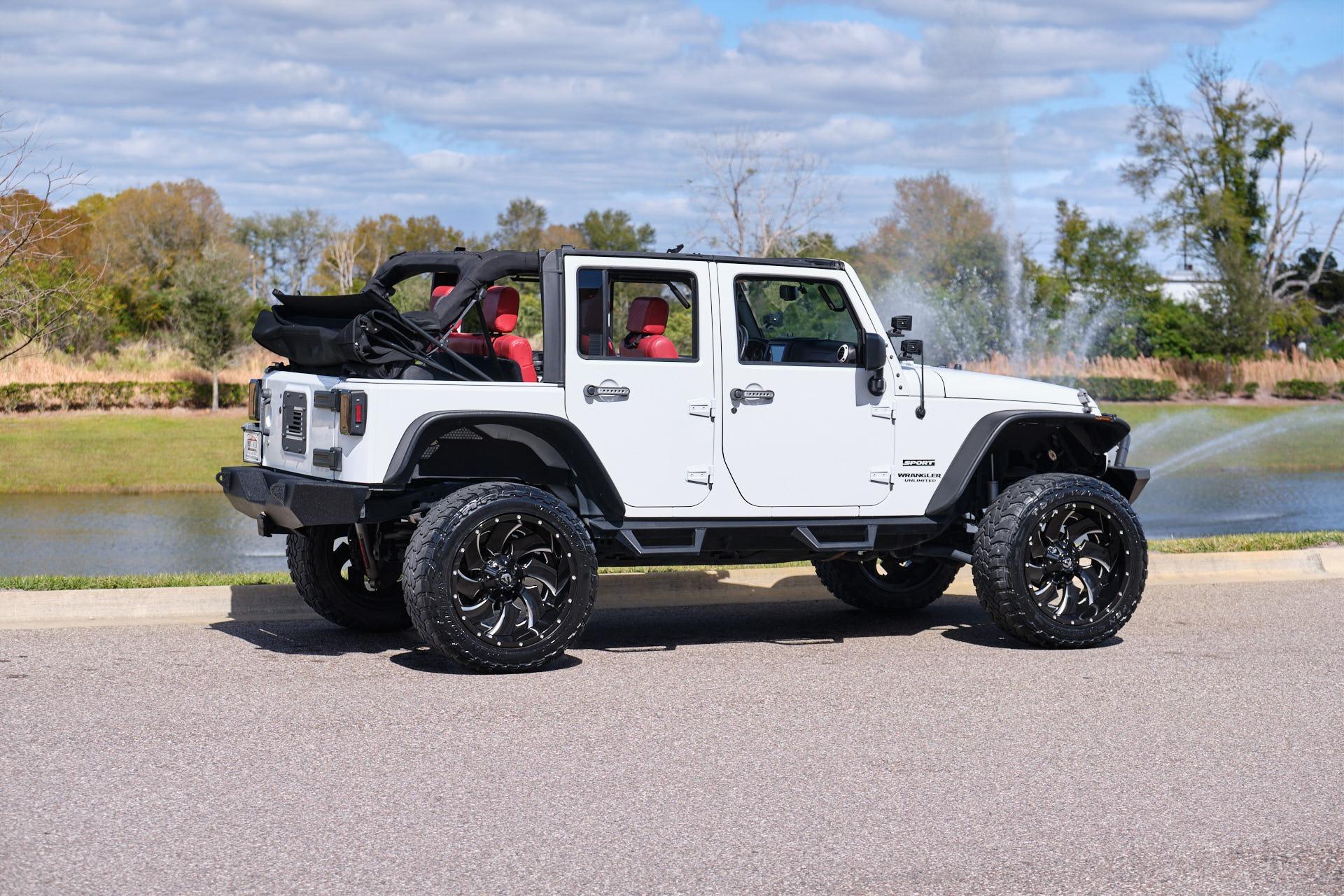 2015 Jeep Wrangler 42