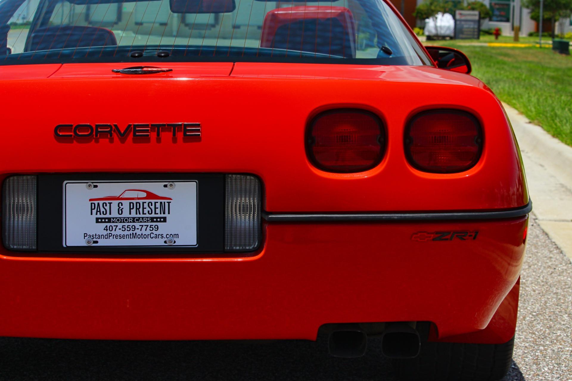 1990 Chevrolet Corvette ZR-1 21