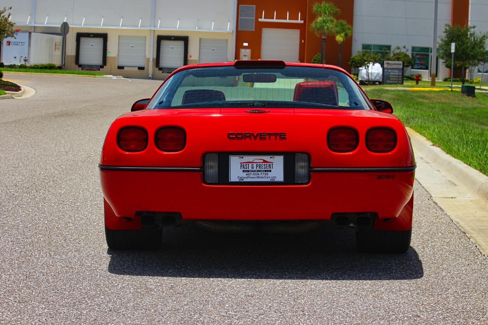 1990 Chevrolet Corvette ZR-1 19