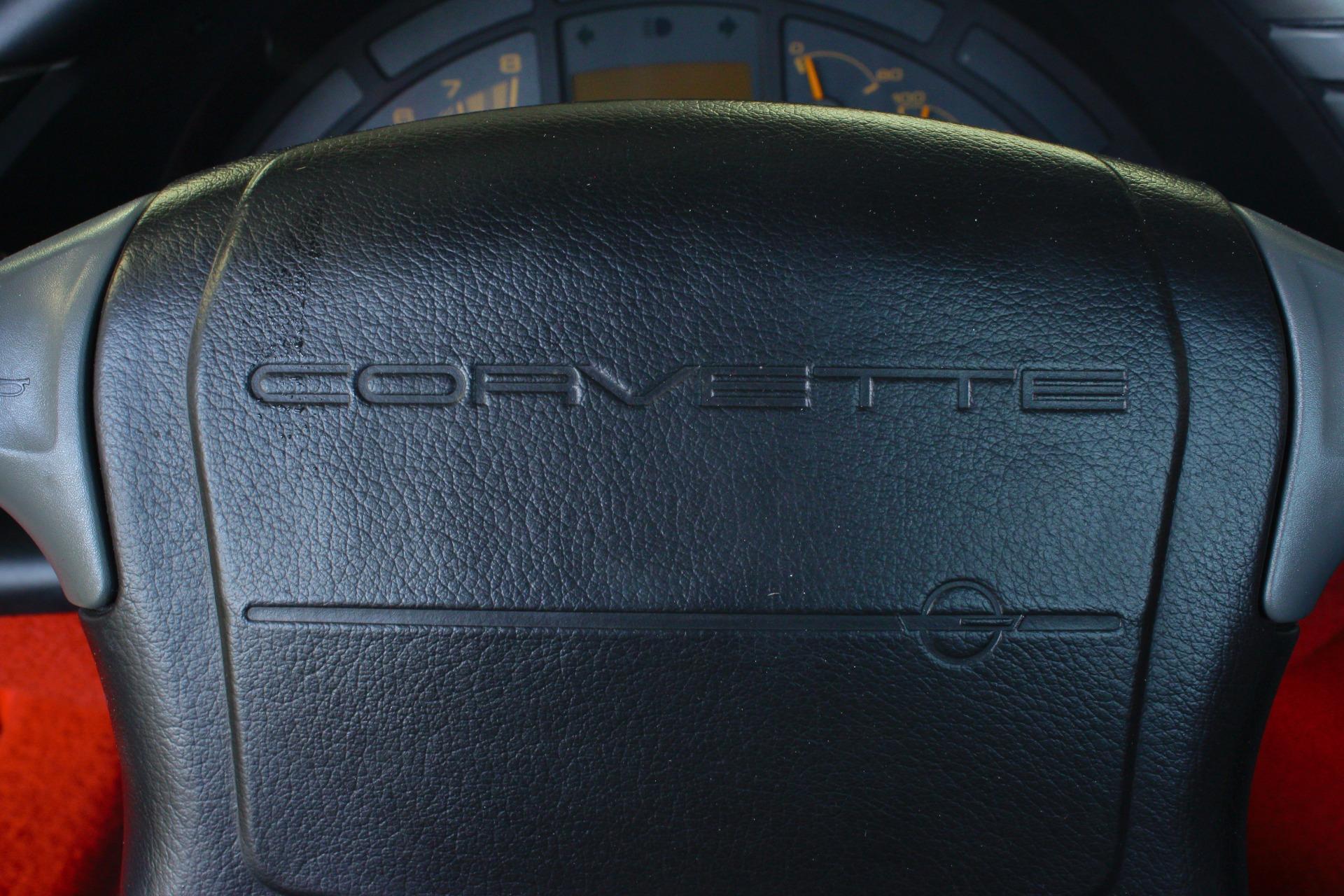 1990 Chevrolet Corvette ZR-1 77
