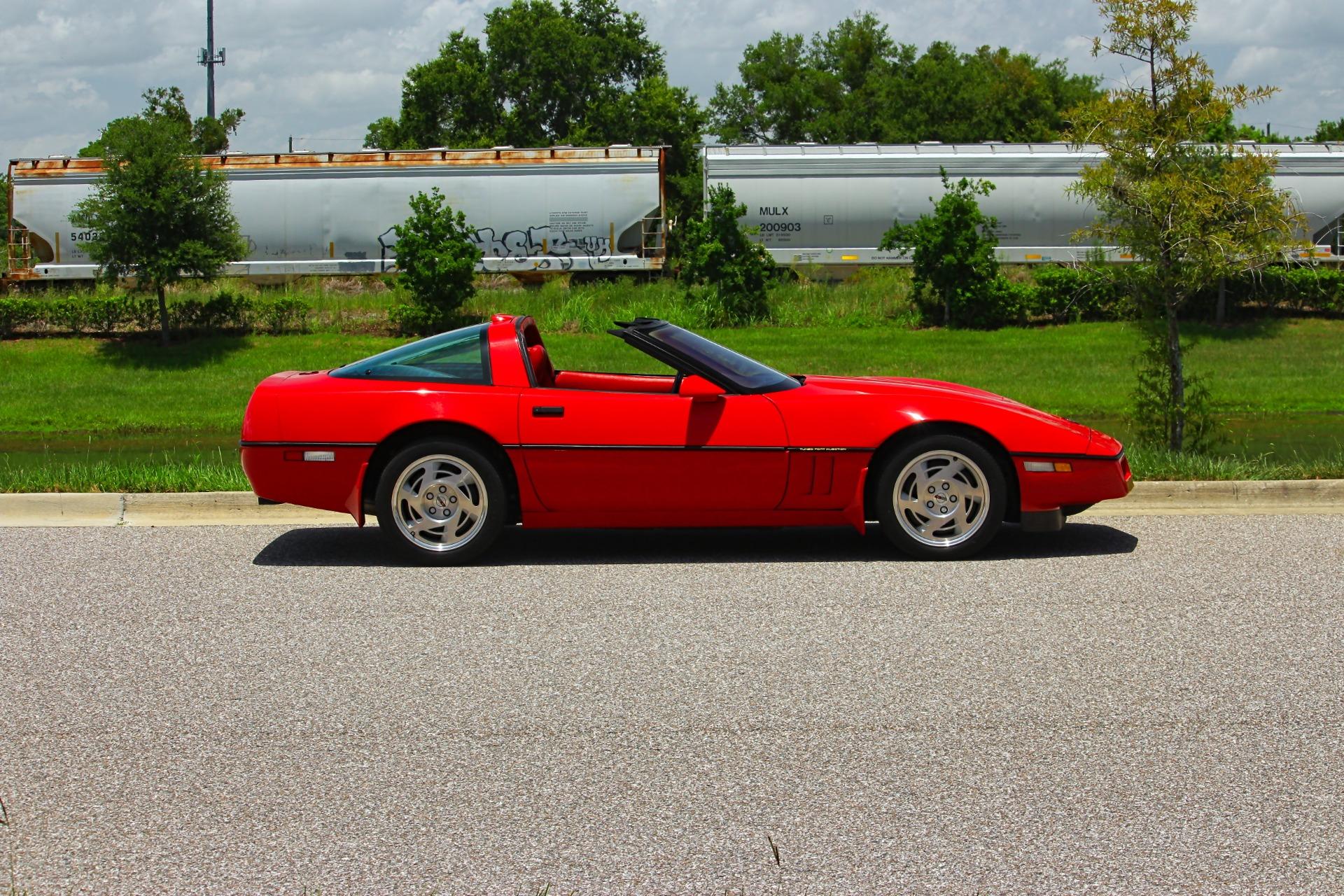 1990 Chevrolet Corvette ZR-1 6