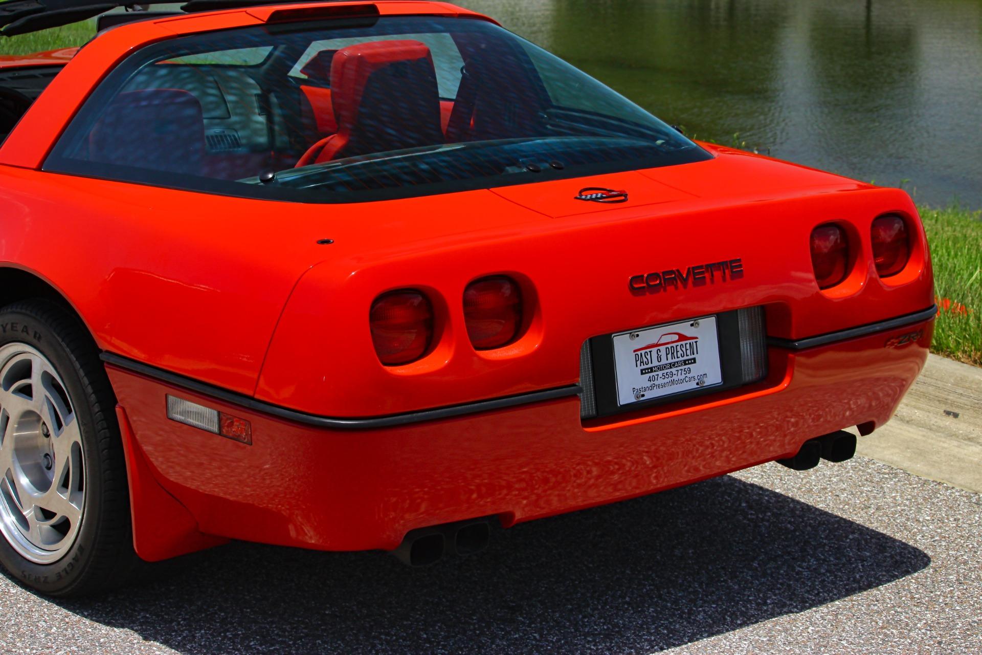 1990 Chevrolet Corvette ZR-1 23