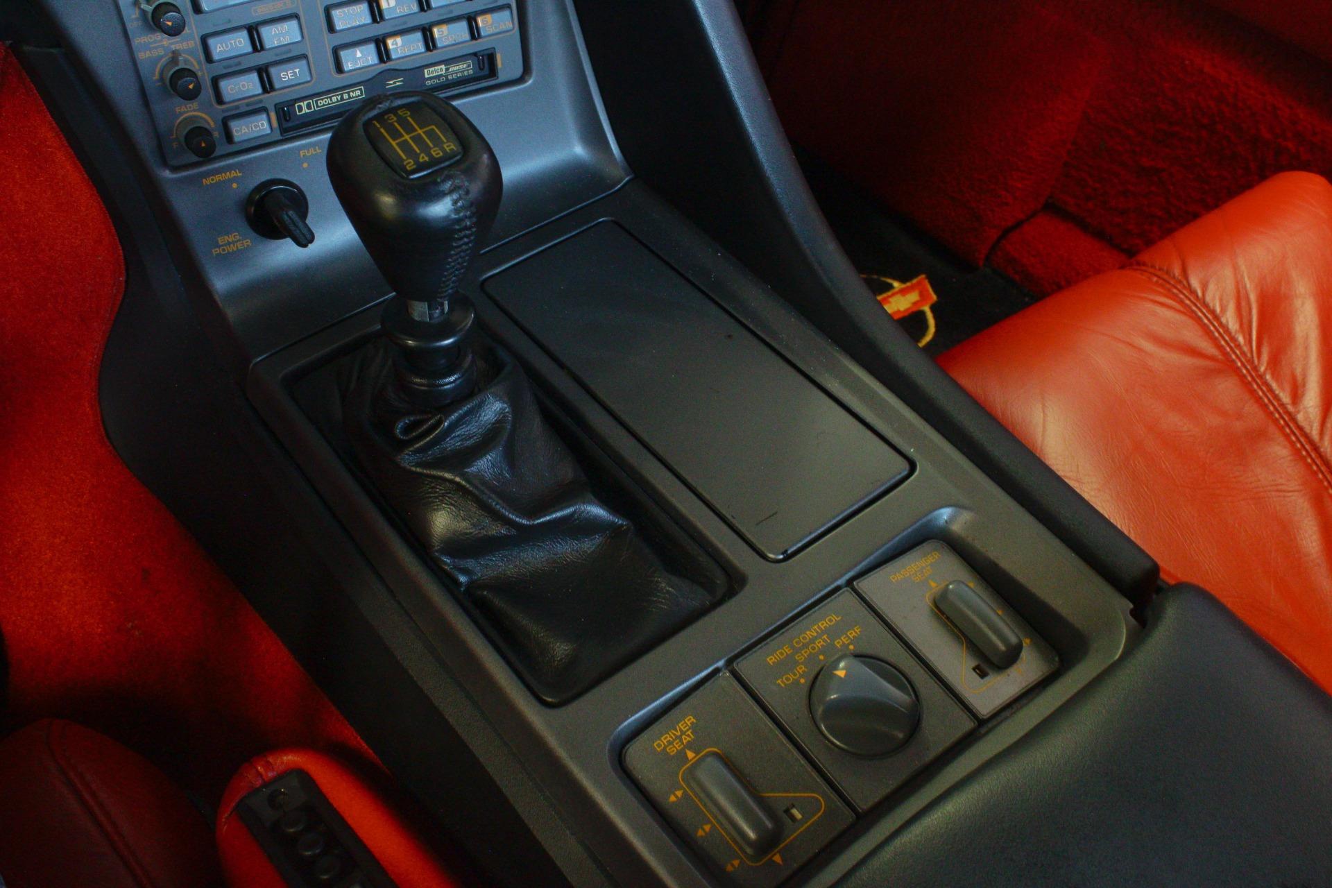 1990 Chevrolet Corvette ZR-1 81