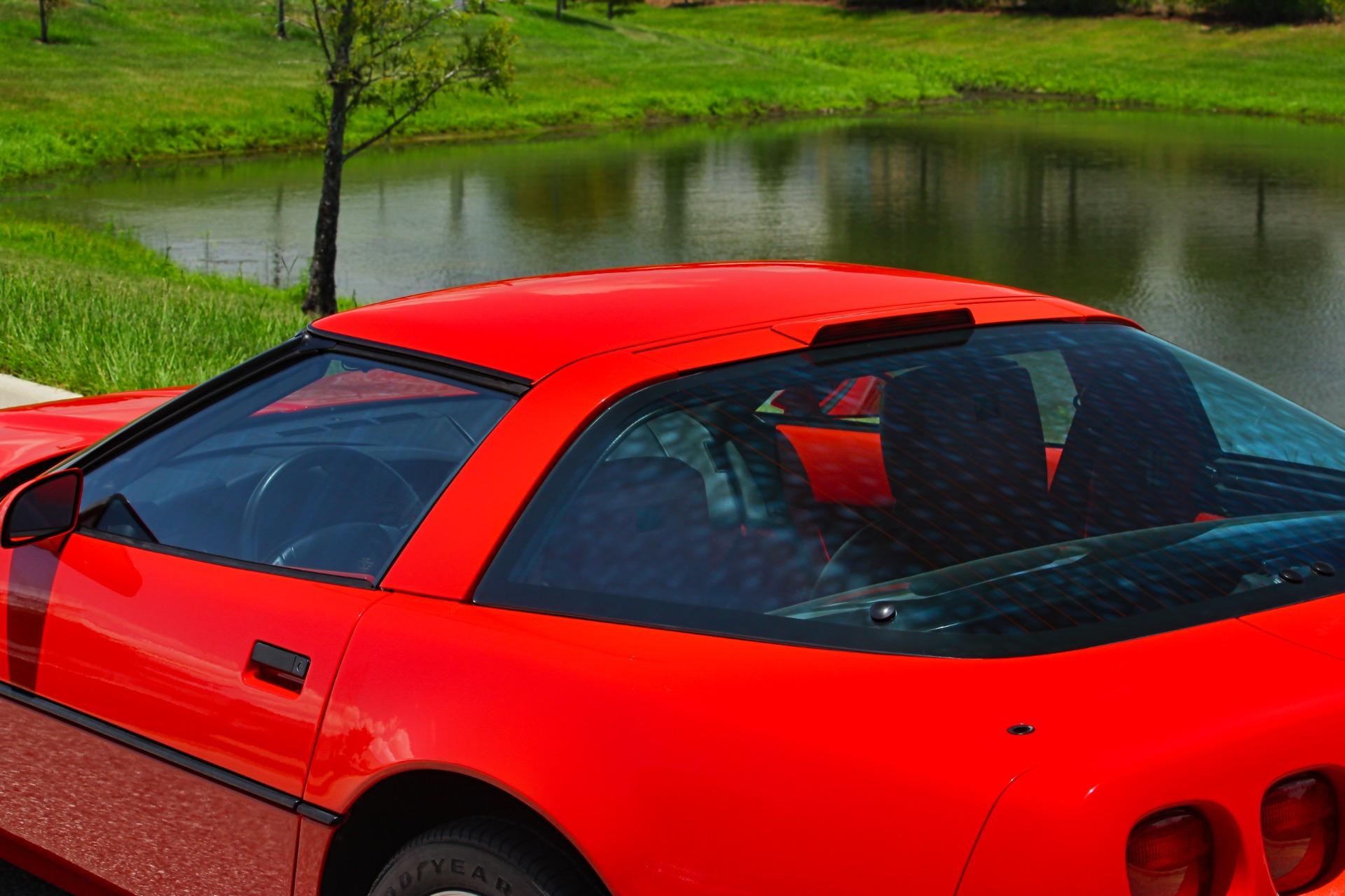 1990 Chevrolet Corvette ZR-1 38