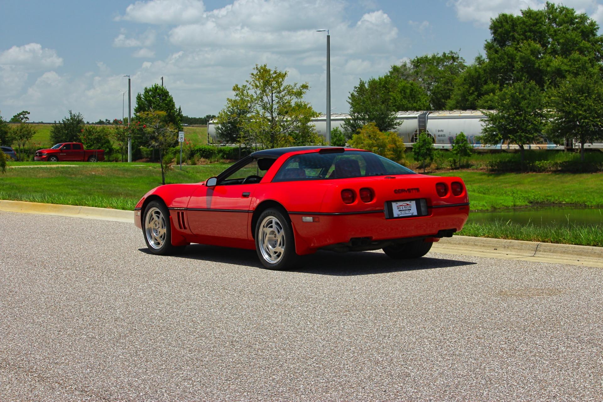 1990 Chevrolet Corvette ZR-1 43