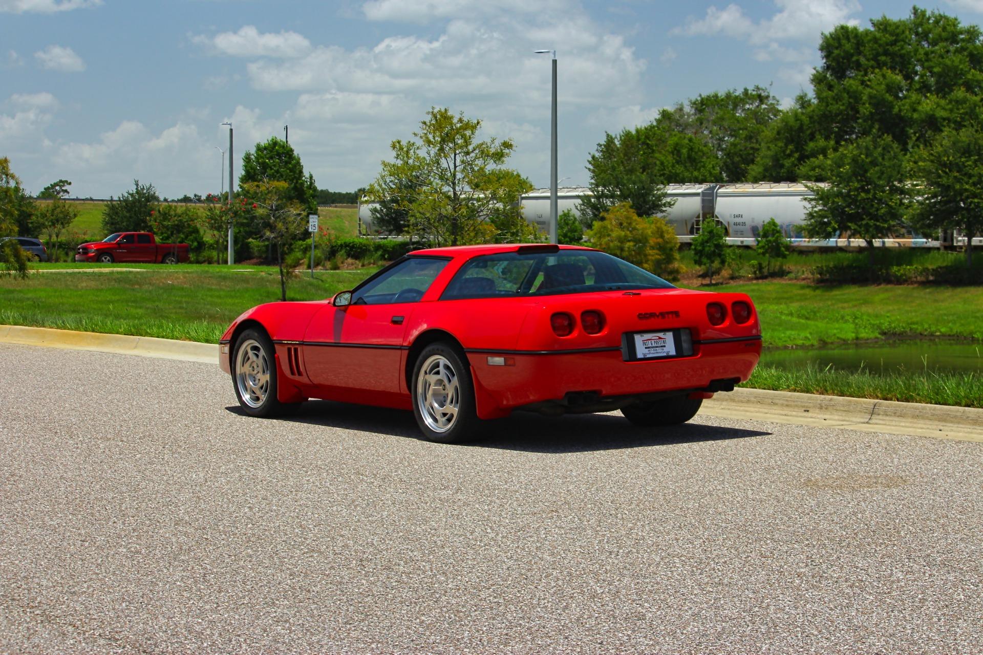 1990 Chevrolet Corvette ZR-1 37