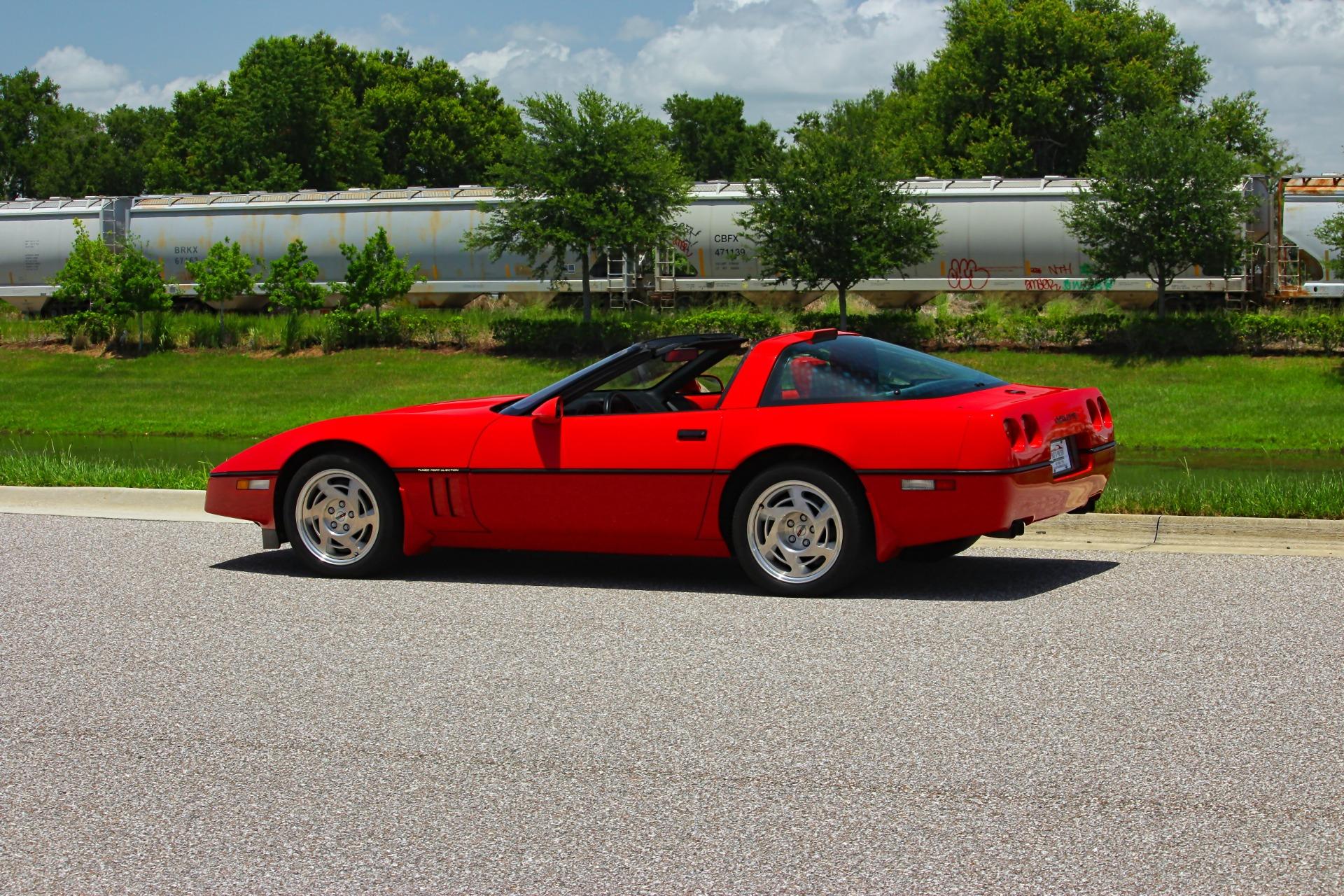 1990 Chevrolet Corvette ZR-1 17