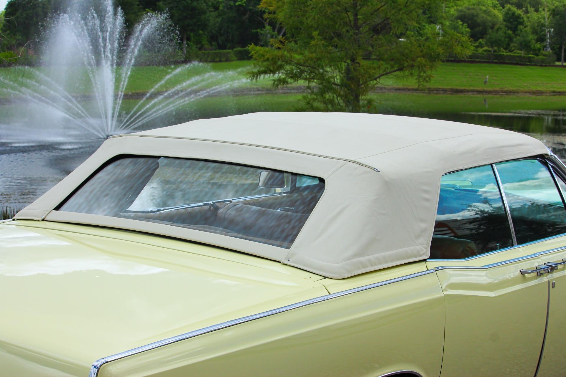 1967 Lincoln Continental 34