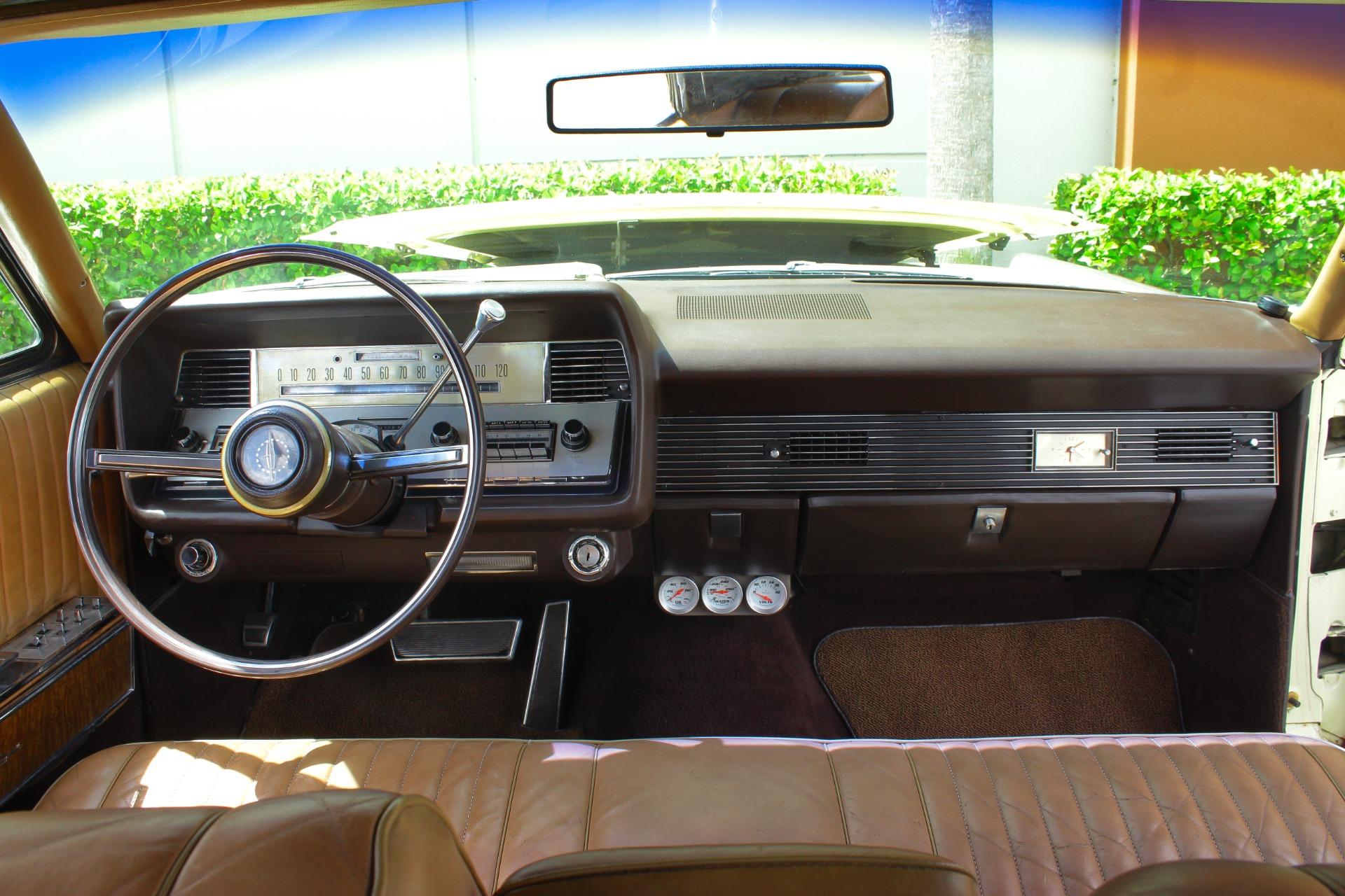 1967 Lincoln Continental 68