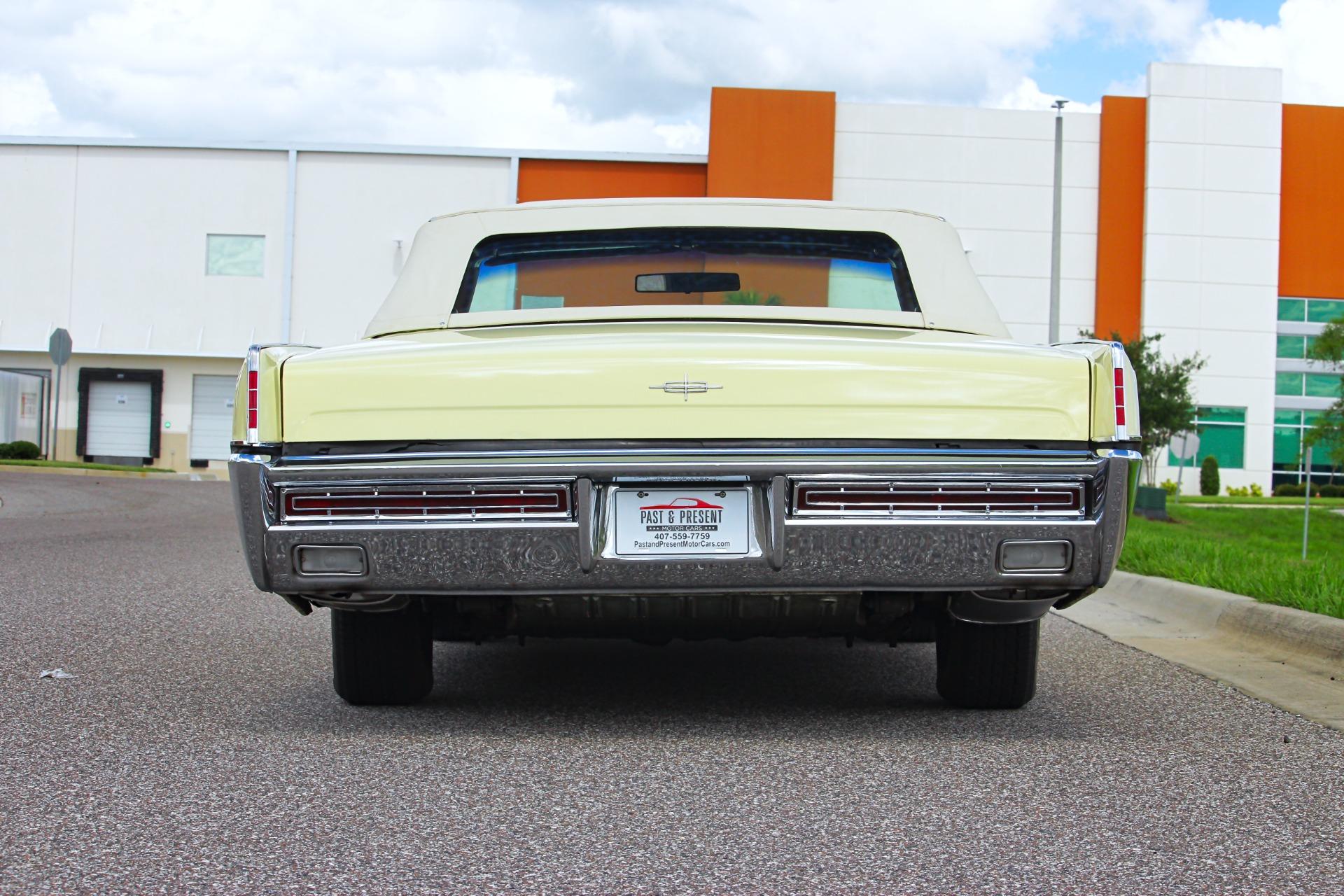 1967 Lincoln Continental 4