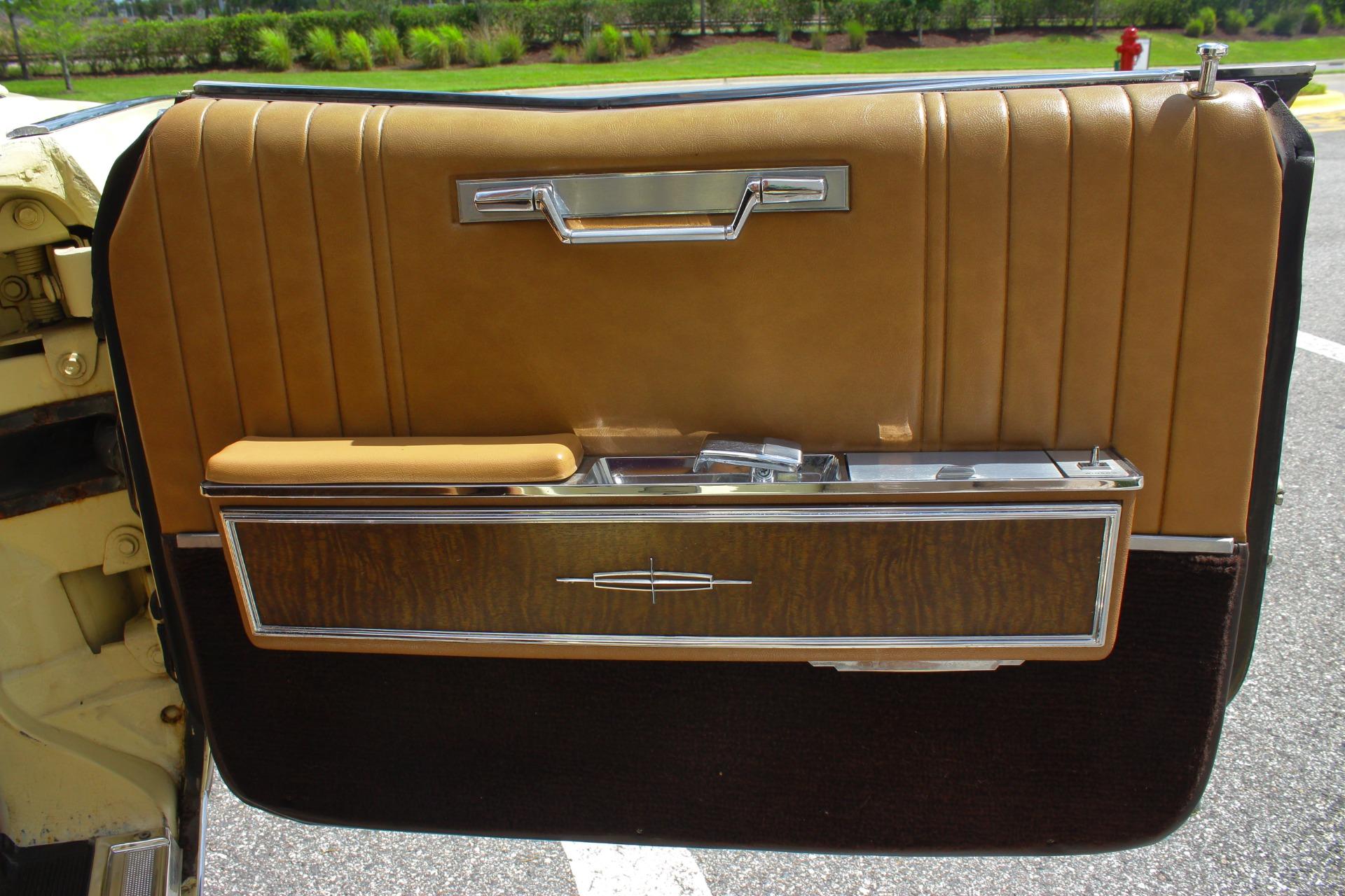 1967 Lincoln Continental 58