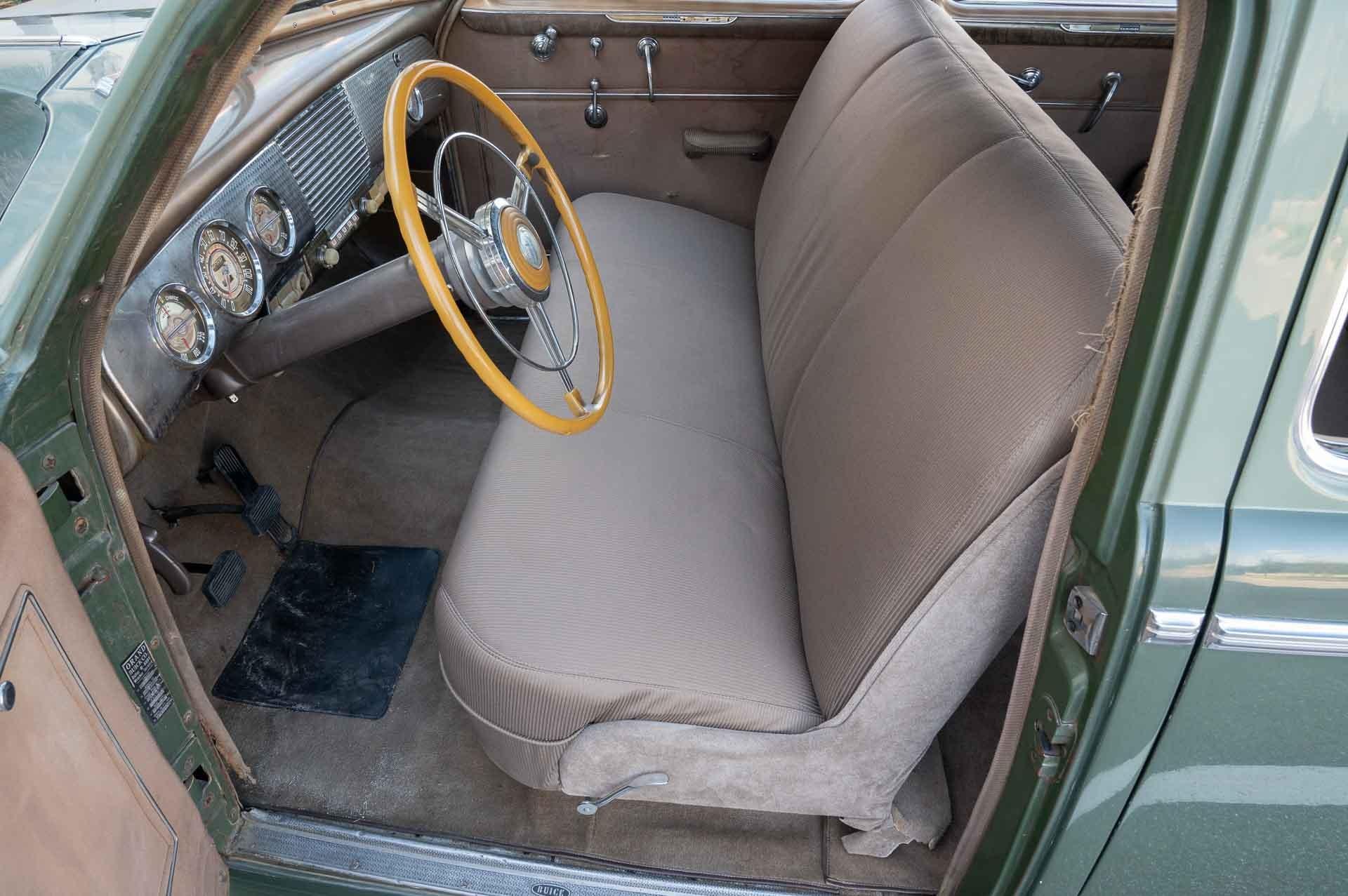 1940 Buick Roadmaster 12