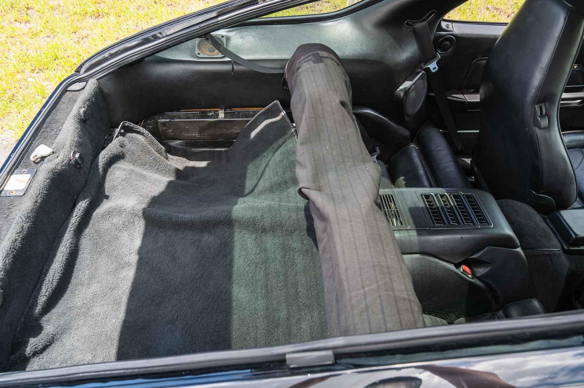 1988 Porsche 928 S4 77