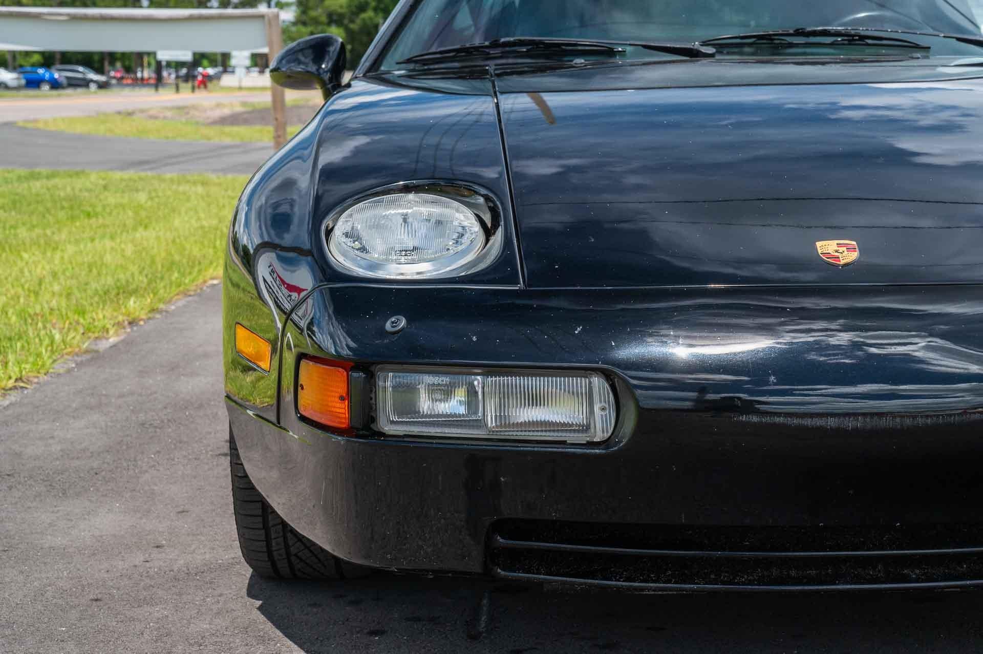 1988 Porsche 928 S4 27