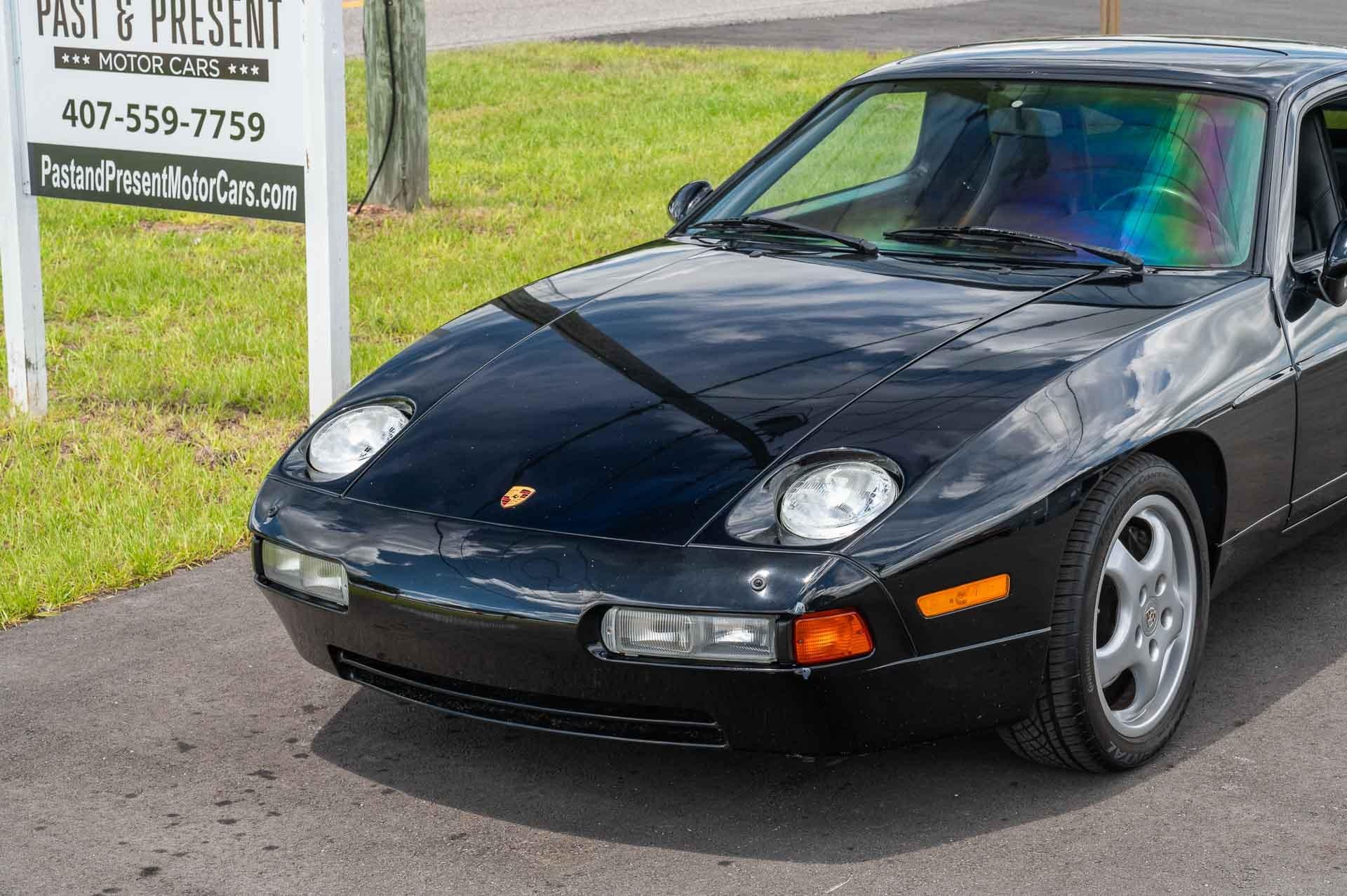 1988 Porsche 928 S4 22