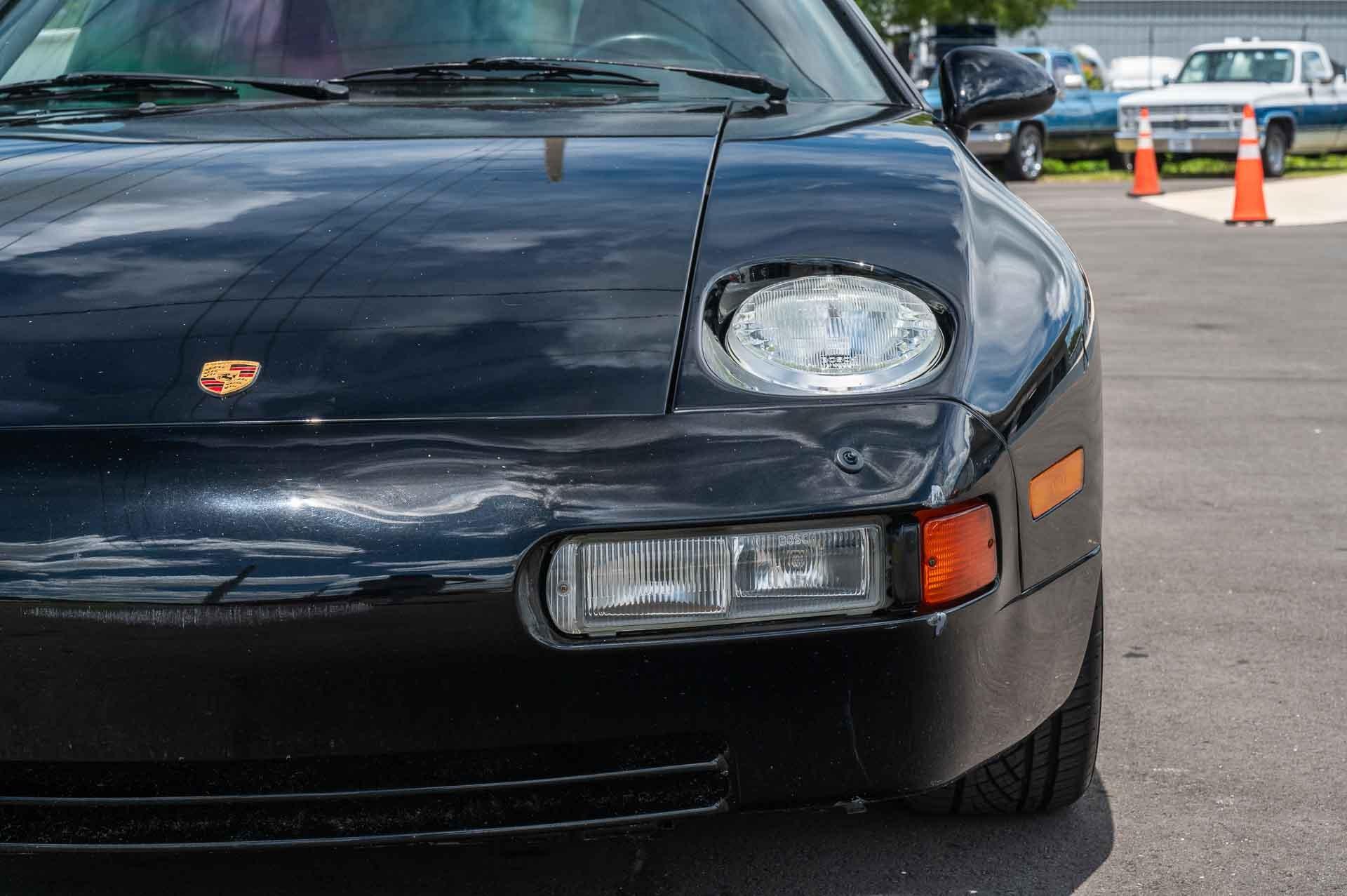 1988 Porsche 928 S4 28