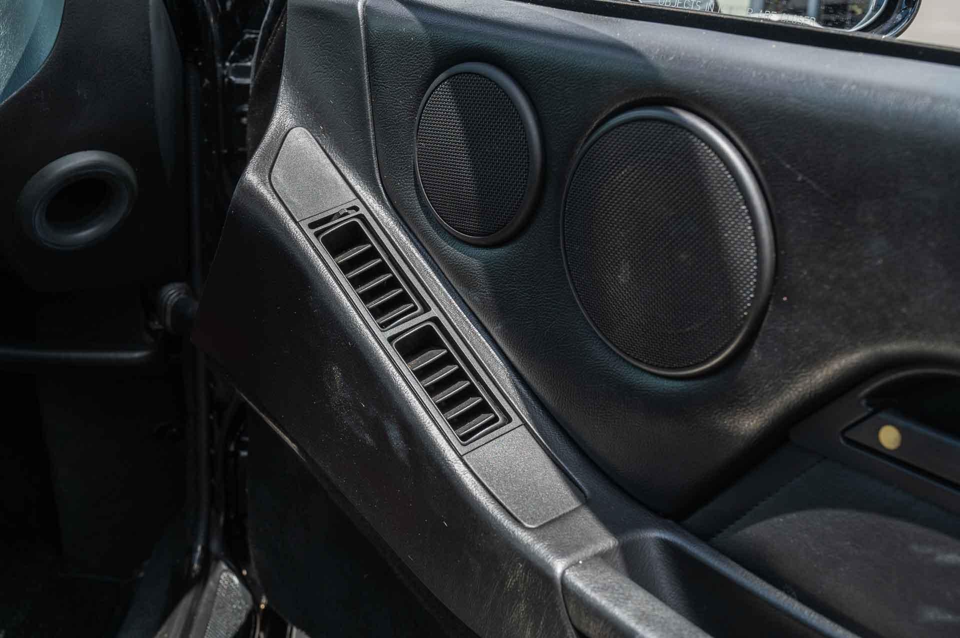 1988 Porsche 928 S4 51