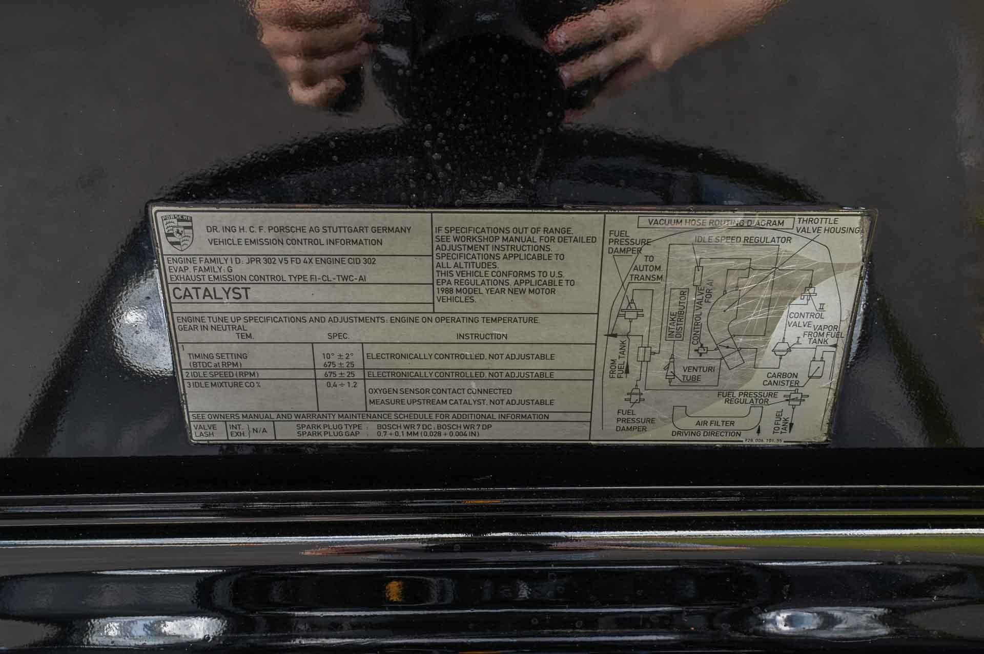 1988 Porsche 928 S4 71